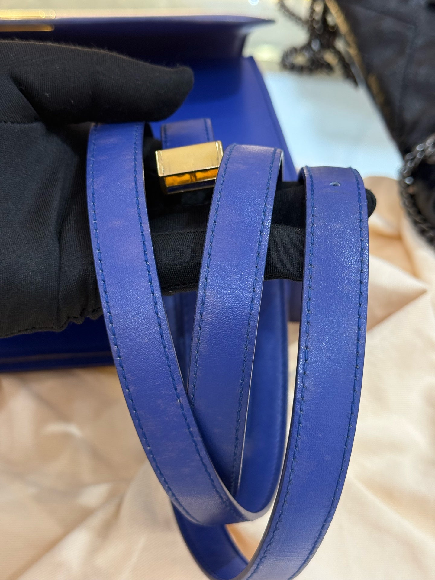 Celine - Classic Box Bag - Smooth calfskin leather - Blue - (Medium)