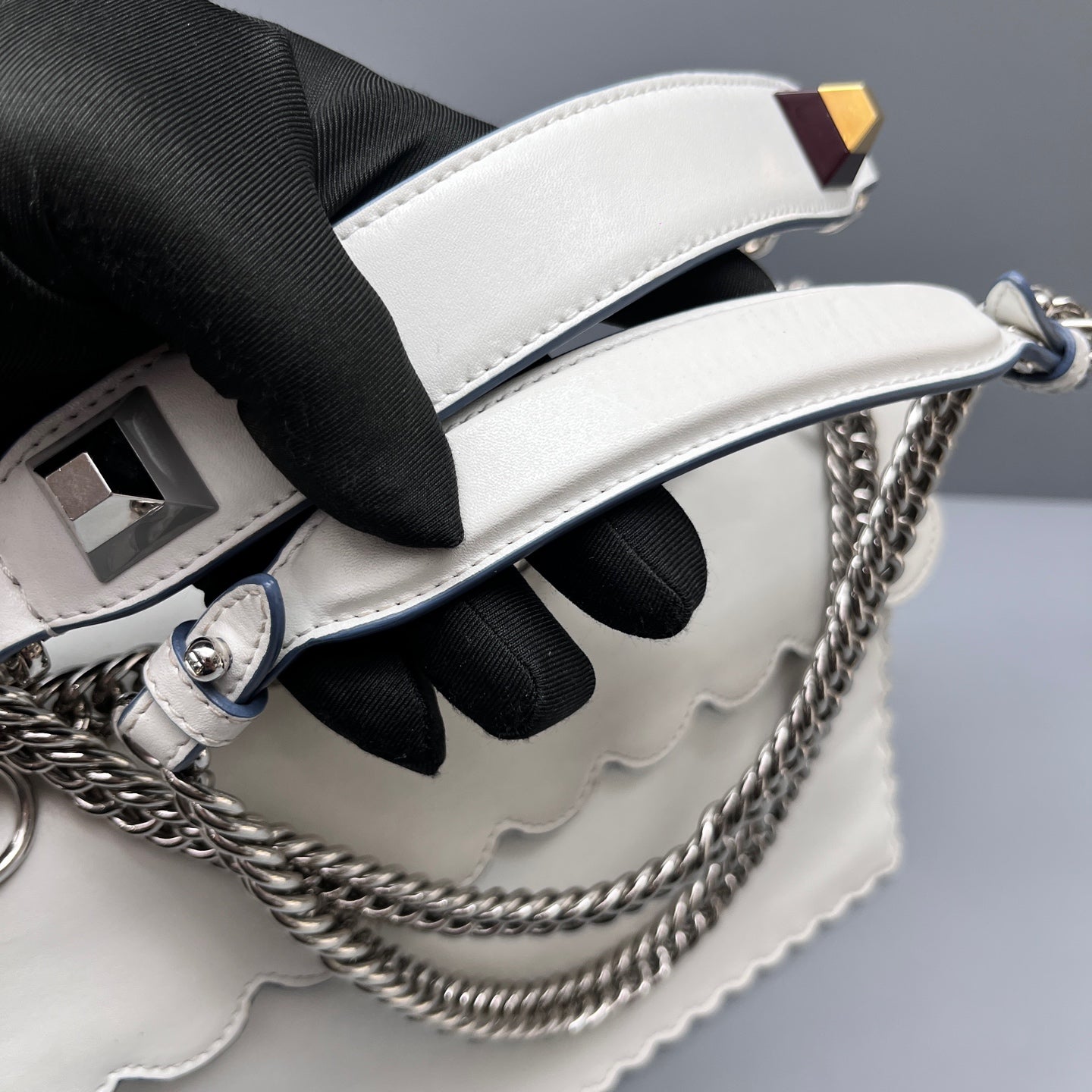 Fendi - Kan I - Leather - White - (medium)