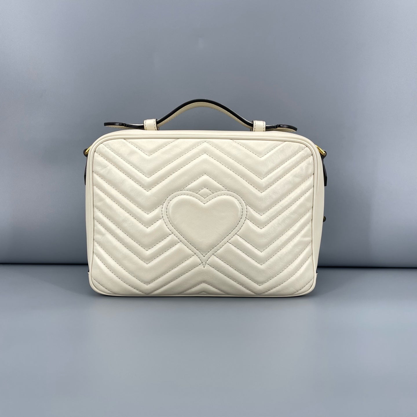 Gucci - GG Marmont Messenger Bag - Leather - White - (Medium)