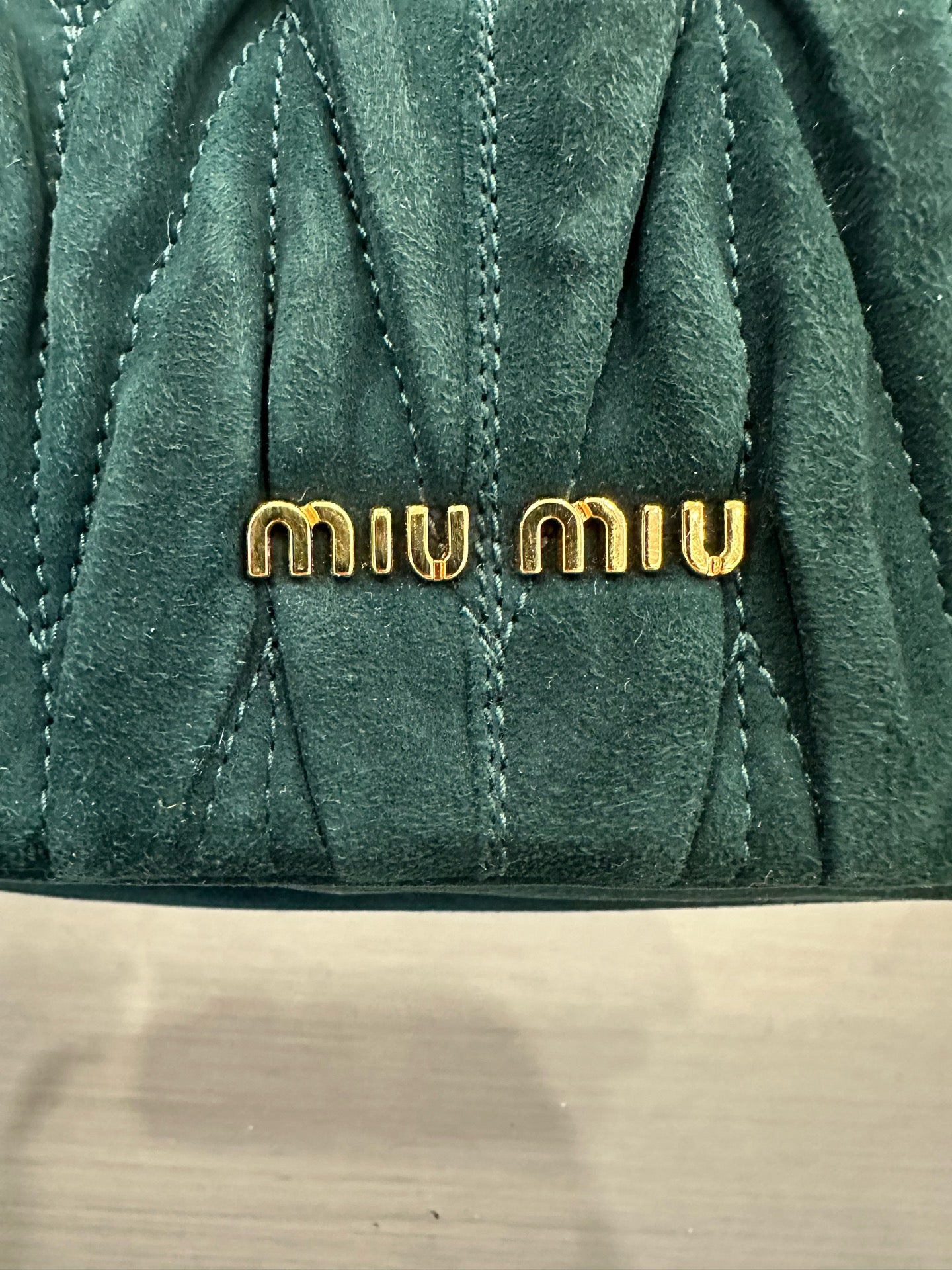 Miu Miu - Matelassé Velvet Clutch Bag - Velvet - Green - (small)