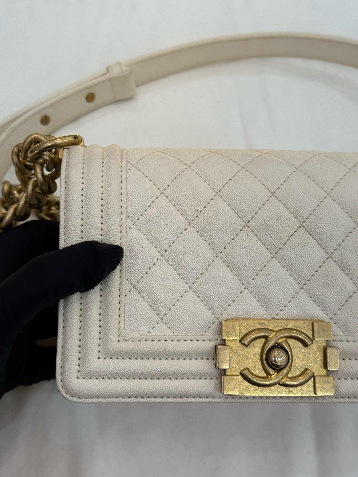 Chanel - Le Boy Small - Caviar leather - White - (Small)