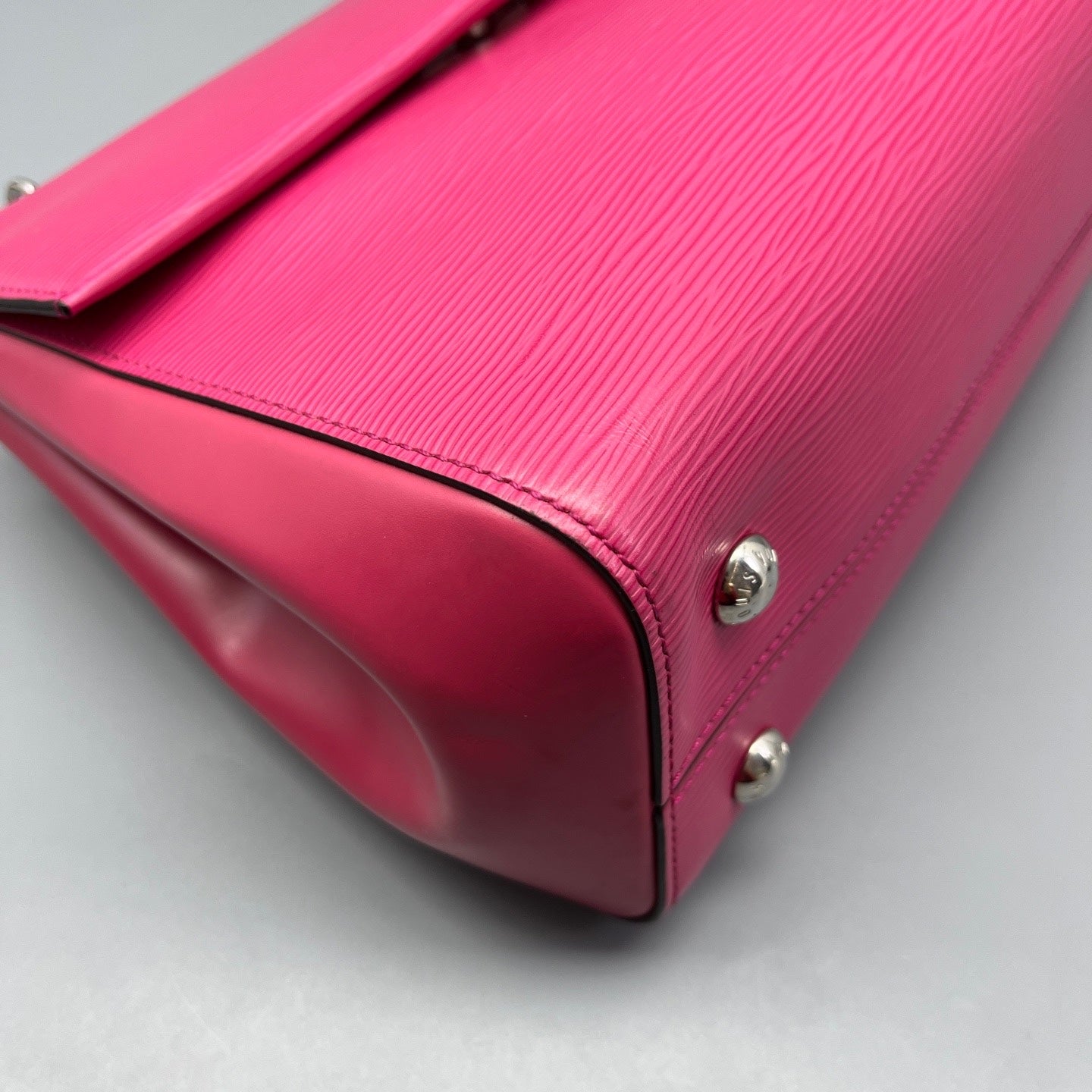 Louis Vuitton - Cluny MM - Epi leather - Pink - (medium)