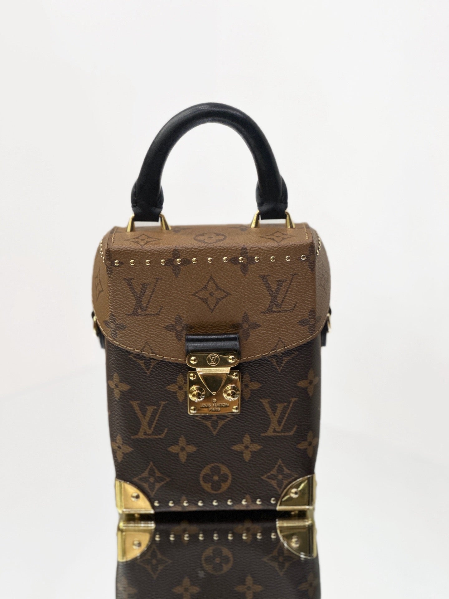 Louis Vuitton - Monogram Reverse Camera Box - Monogram canvas with leather trim - Brown - (mini)