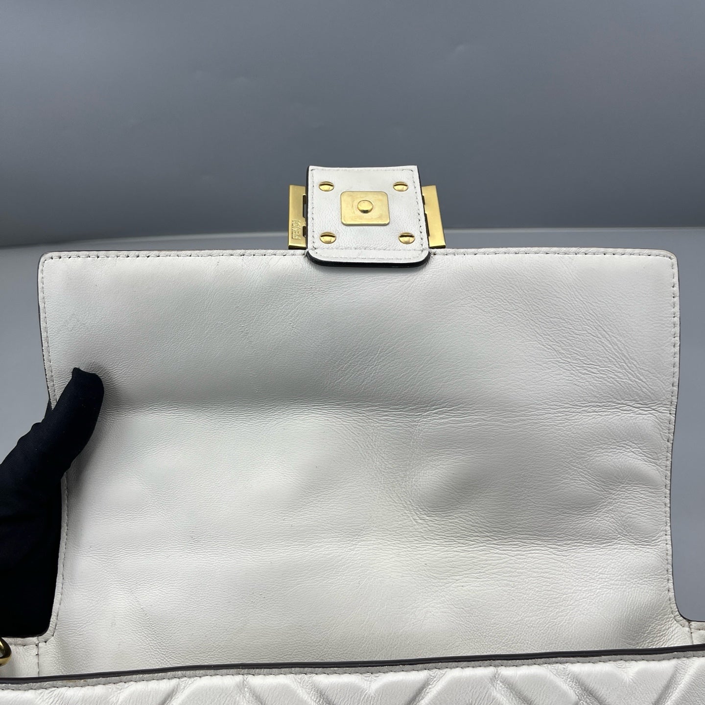 Fendi - Baguette - Leather - White - (Small)