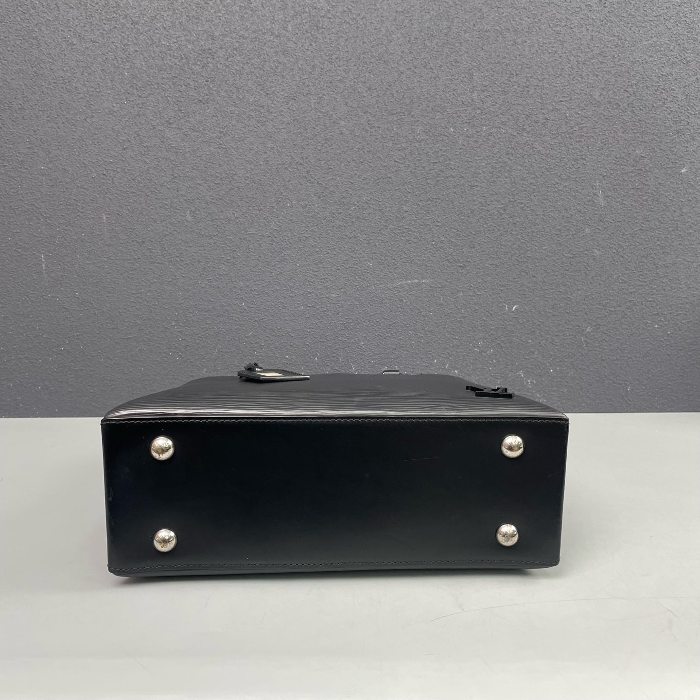 Louis Vuitton - Kleber - Epi leather - Black - (Medium)