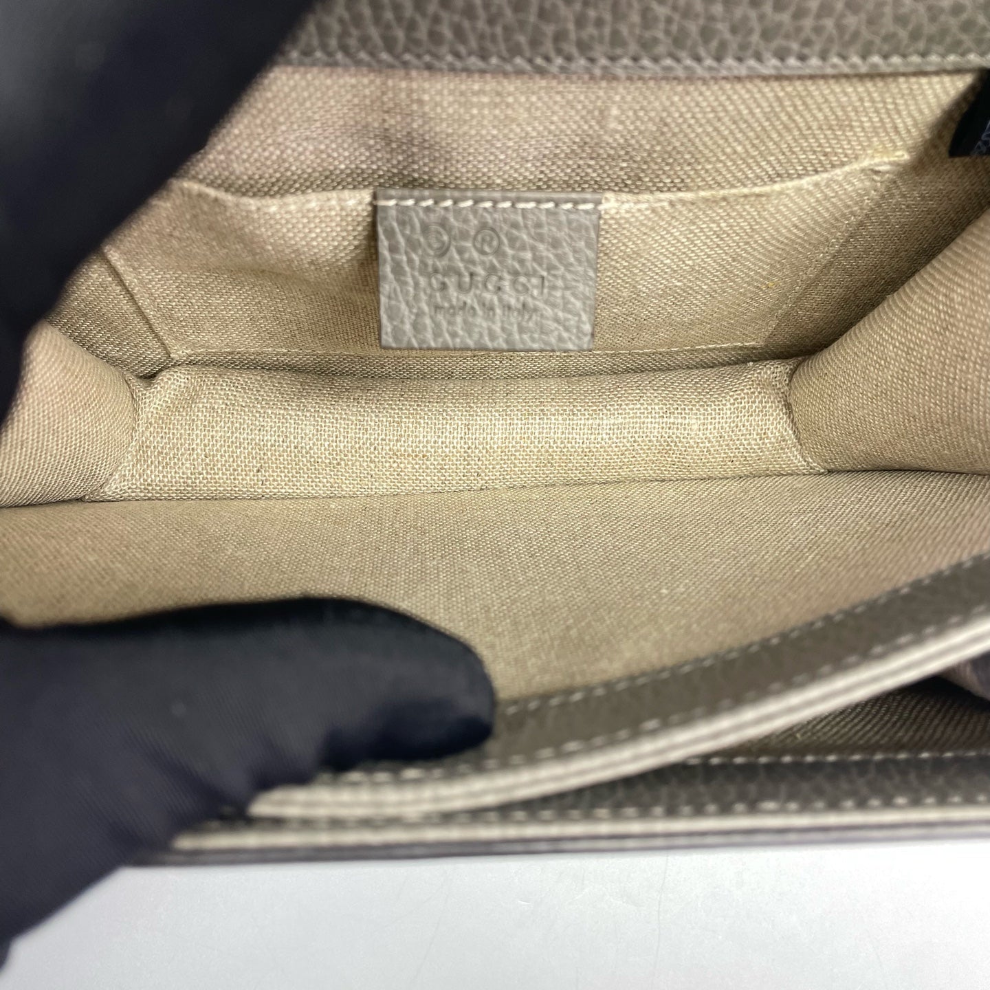 Gucci - Interlocking G Accordion Shoulder Bag - Grained leather - Grey with Gold-Tone Hardware - (small)