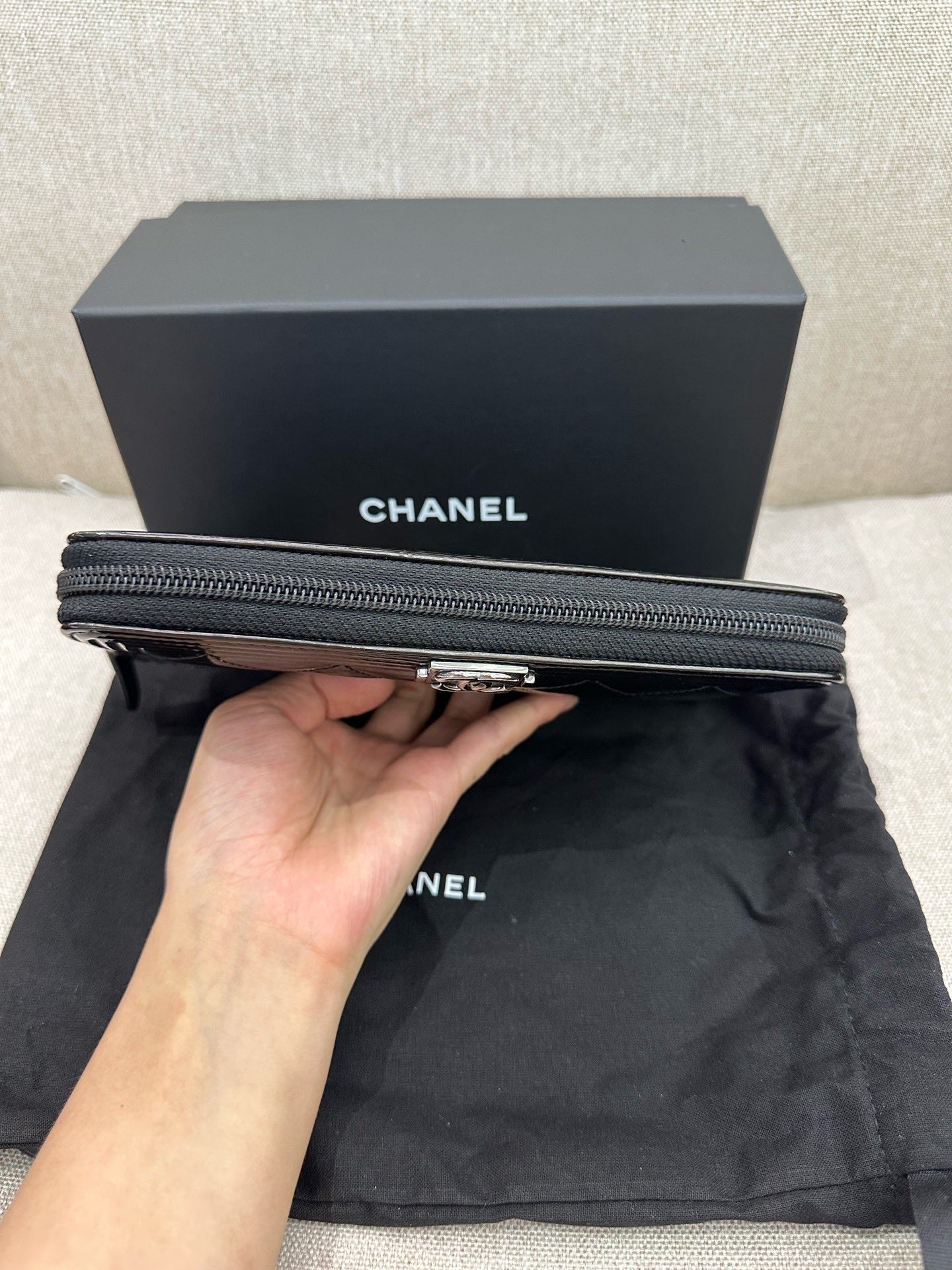 Chanel - Boy Chanel Long Wallet - Patent leather - Black - (small)