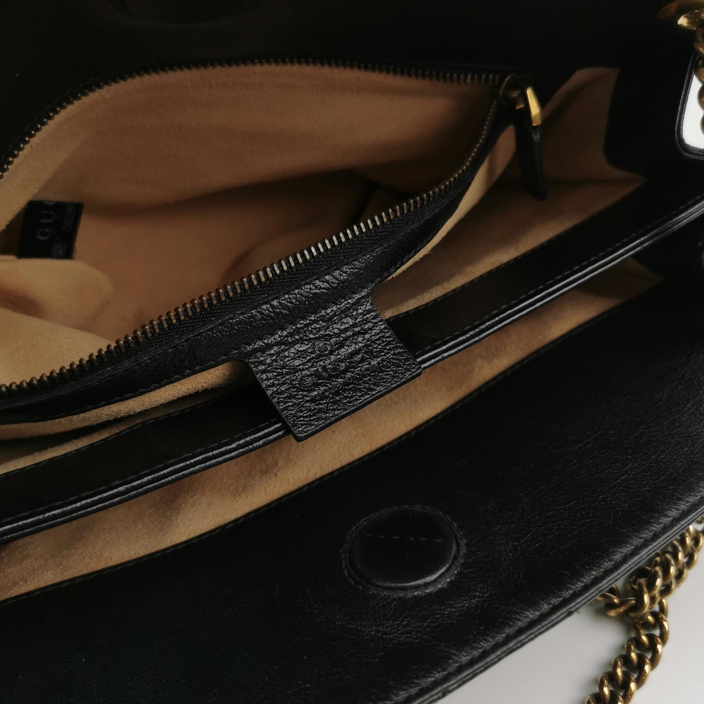 Gucci - GG Marmont Matelassé Flap Bag - Leather - Black - (medium)
