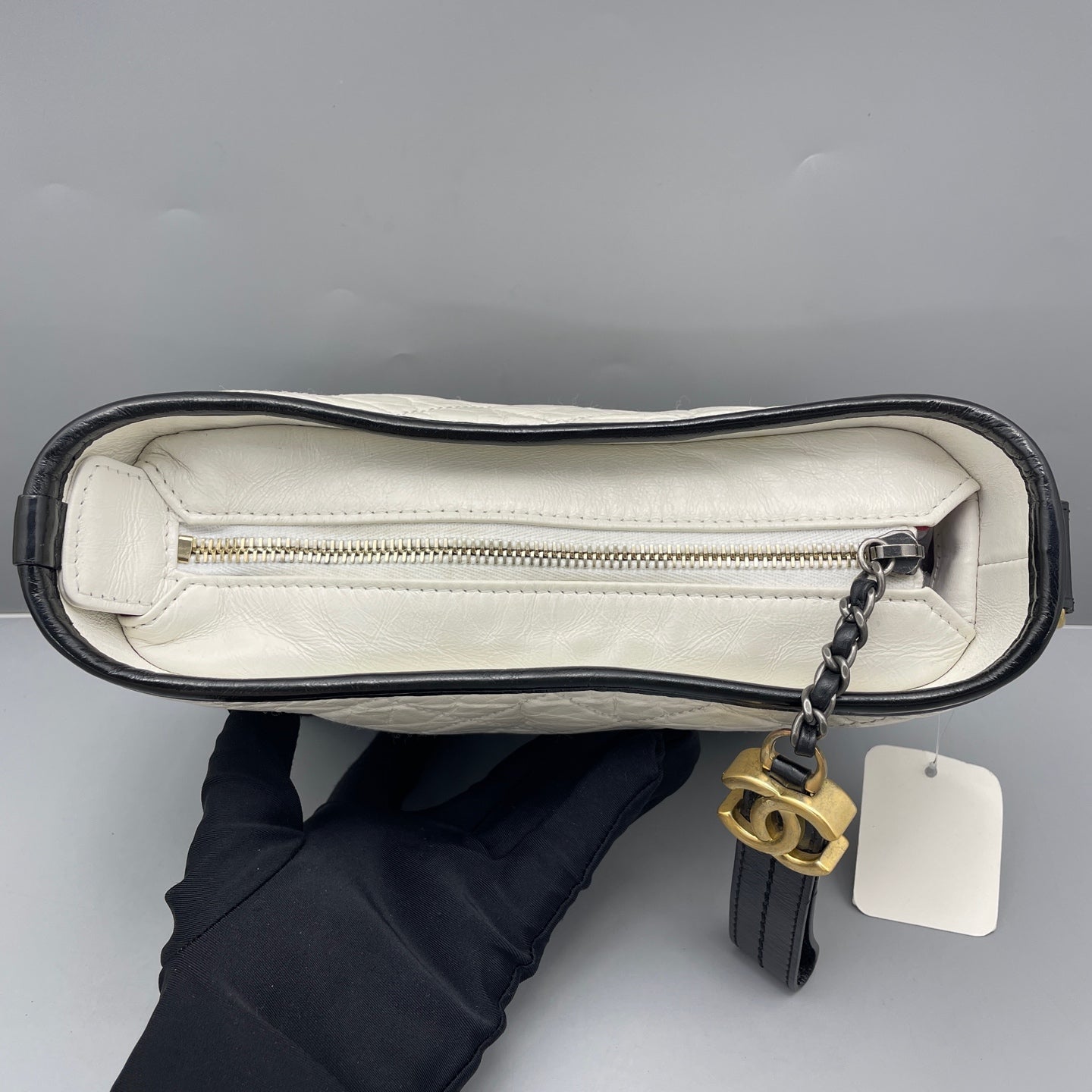 Chanel - Gabrielle Hobo Bag (Small) - Distressed calfskin leather and smooth calfskin leather - Black and White - (Small)