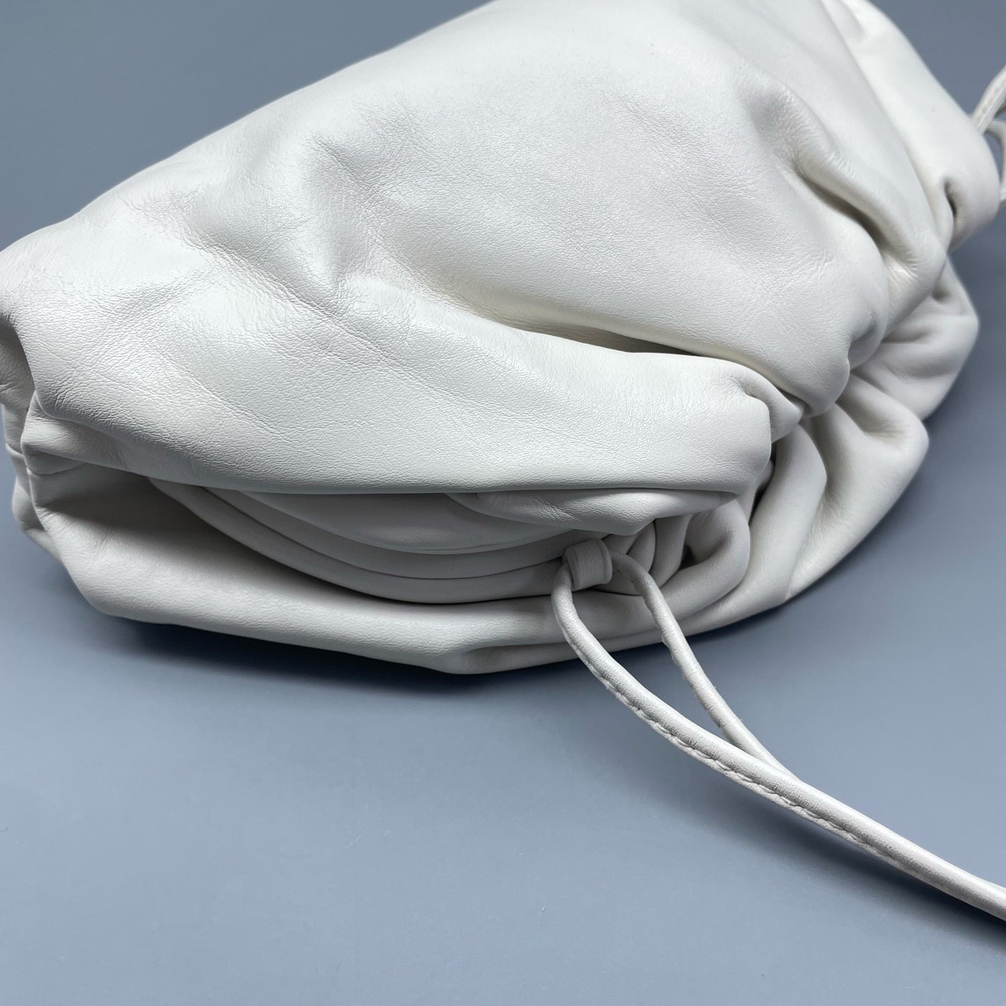 Bottega Veneta - The Mini Pouch - Leather - White - (mini)