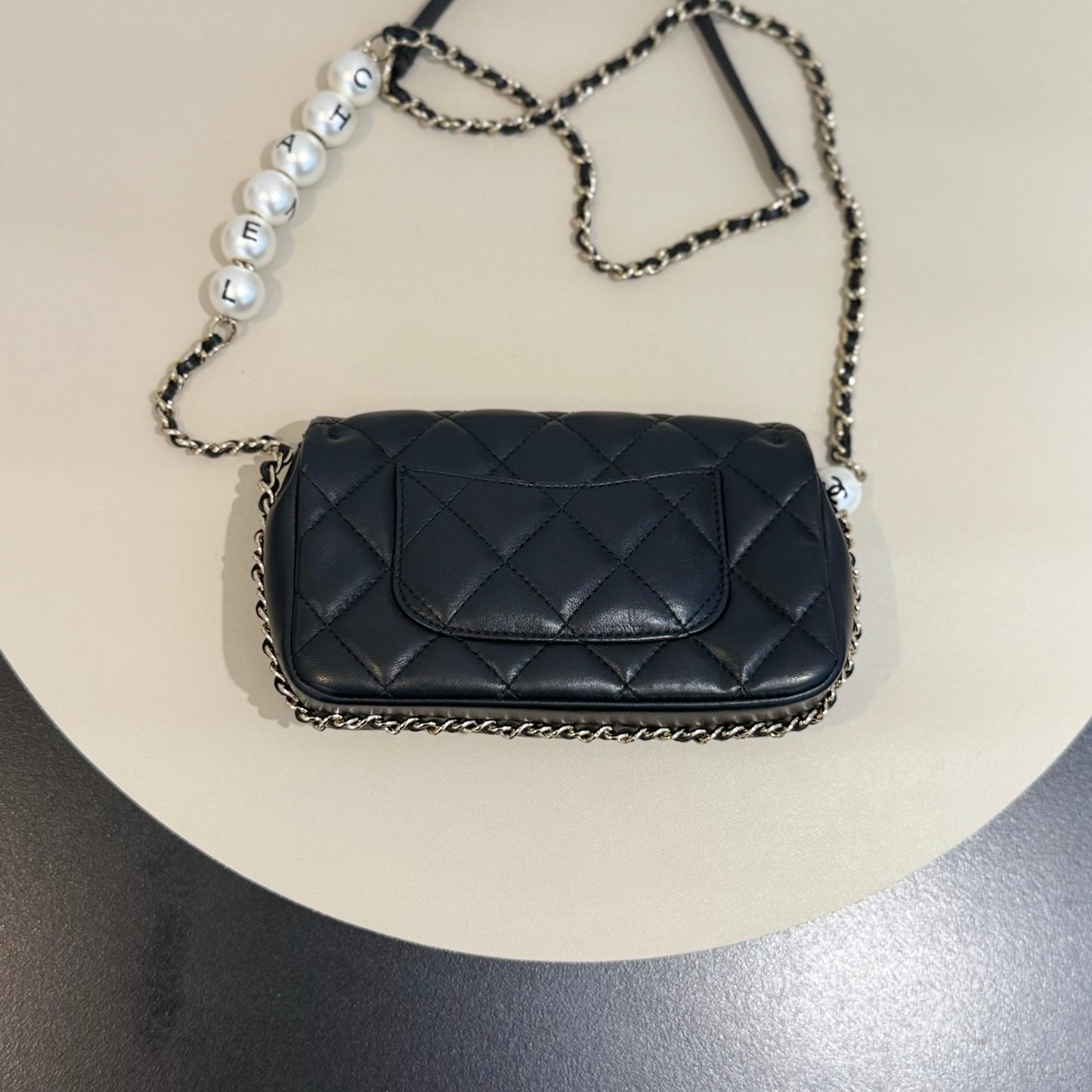 Chanel - Mini Classic Flap Bag with Pearl Chain - Lambskin leather - Black - (mini)