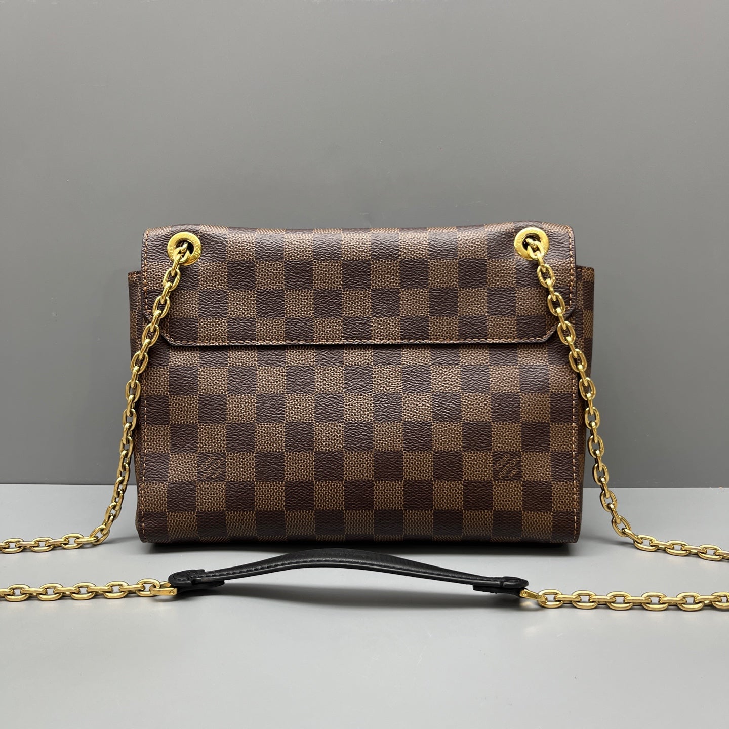 Louis Vuitton - Vavin Chain Bag - Damier Ebene coated canvas with grained leather trim - Brown and Burgundy - (Small)