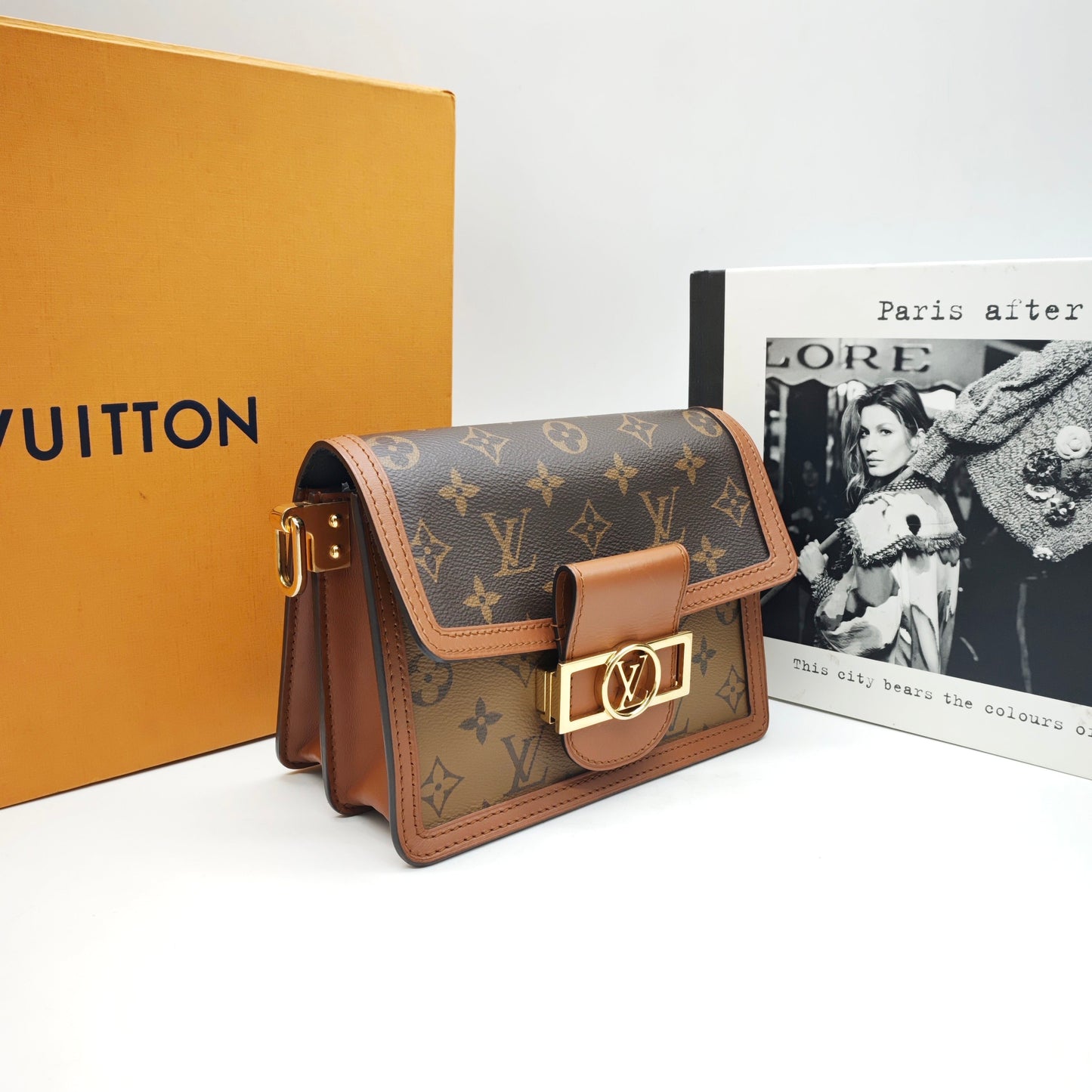 Louis Vuitton - Dauphine Small - Monogram coated canvas with natural cowhide leather trim and microfiber lining - Brown - (small)