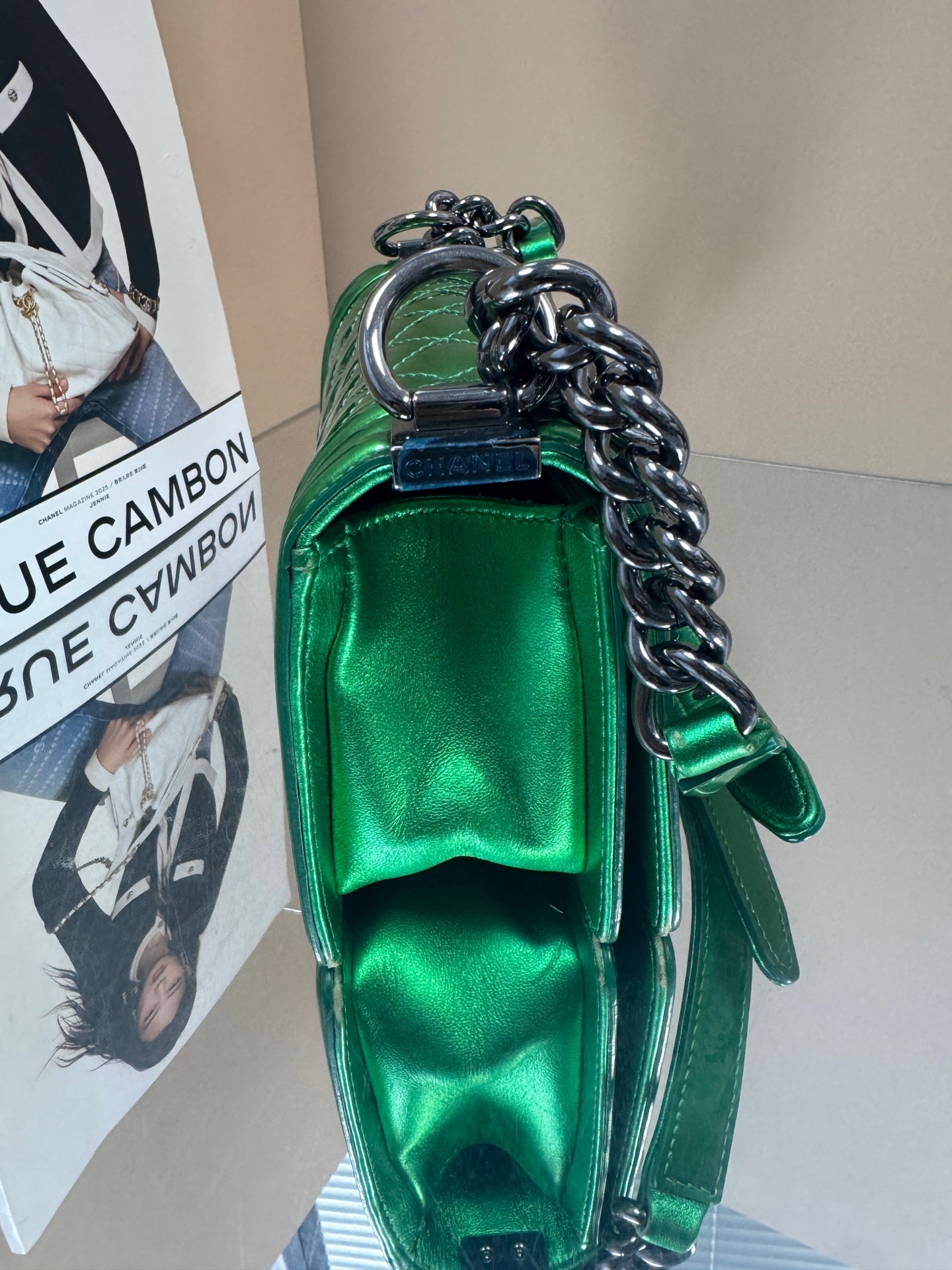 Chanel - Le Boy Small - Patent leather with metallic leather accents - Green - (Small)