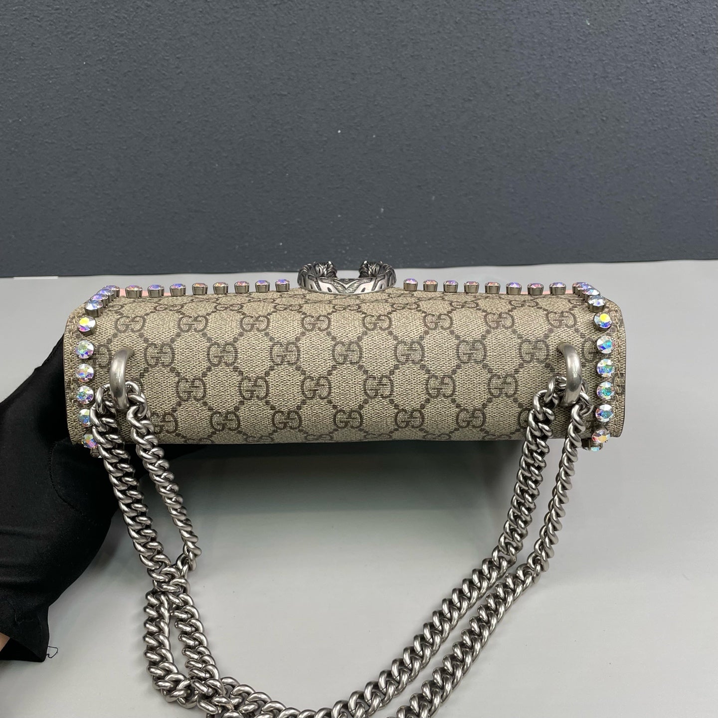 Gucci - Dionysus GG Supreme Shoulder Bag with Crystal Embellishment - GG Supreme coated canvas and pink suede leather with iridescent crystal embellishments - Beige, Pink and Multicolour crystals with Silver-Tone Hardware - (Medium)