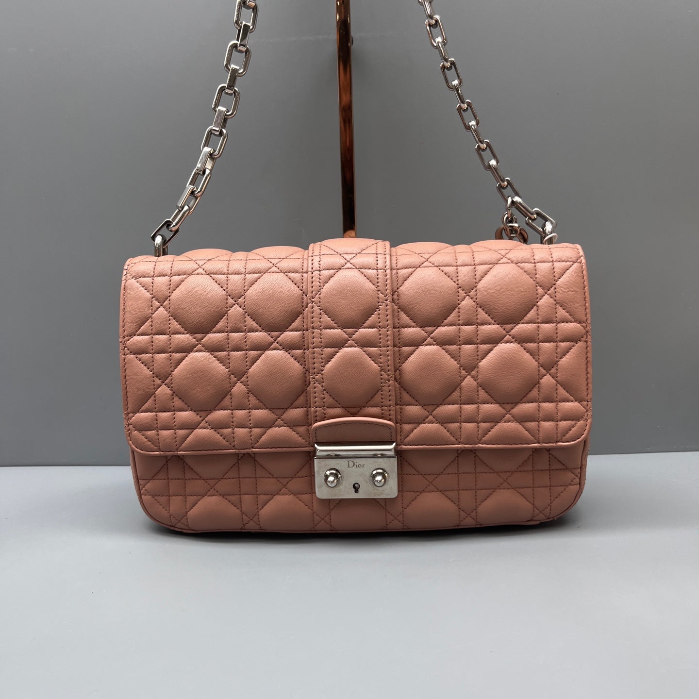 Dior - Miss Dior Chain Bag - Lambskin leather - Pink with Silver-Tone Hardware - (medium)