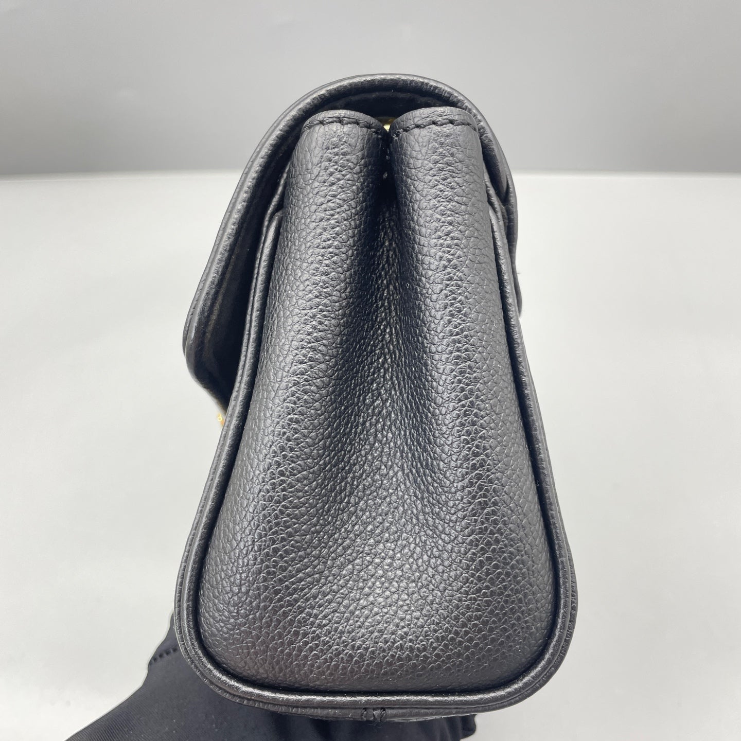 Louis Vuitton - Monogram Empreinte Chain Flap Bag - Grained leather - Black - (small)