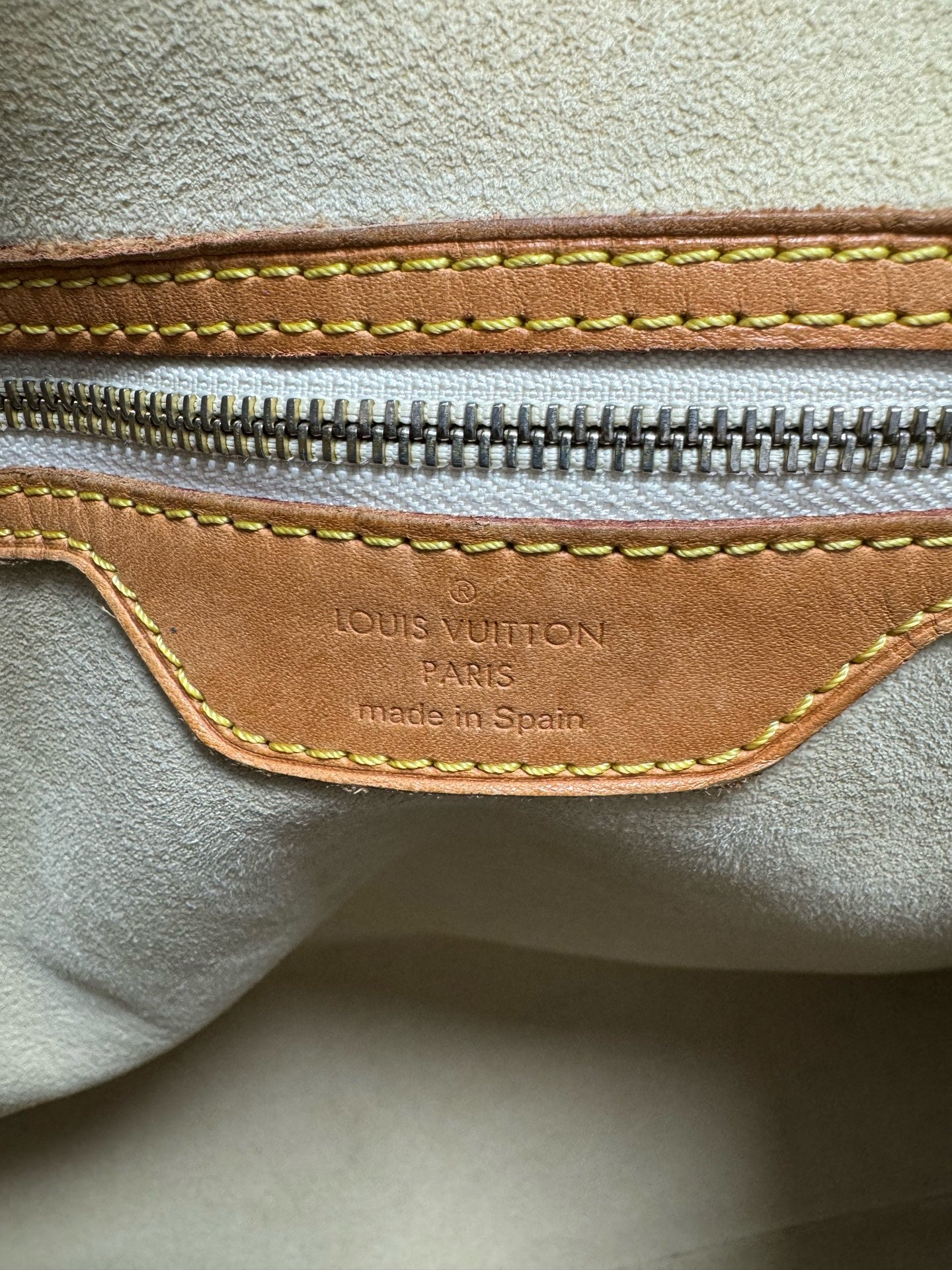 Louis Vuitton - Hampstead GM - Damier Azur coated canvas with Vachetta leather trim - White with light brown Vachetta - (Large)