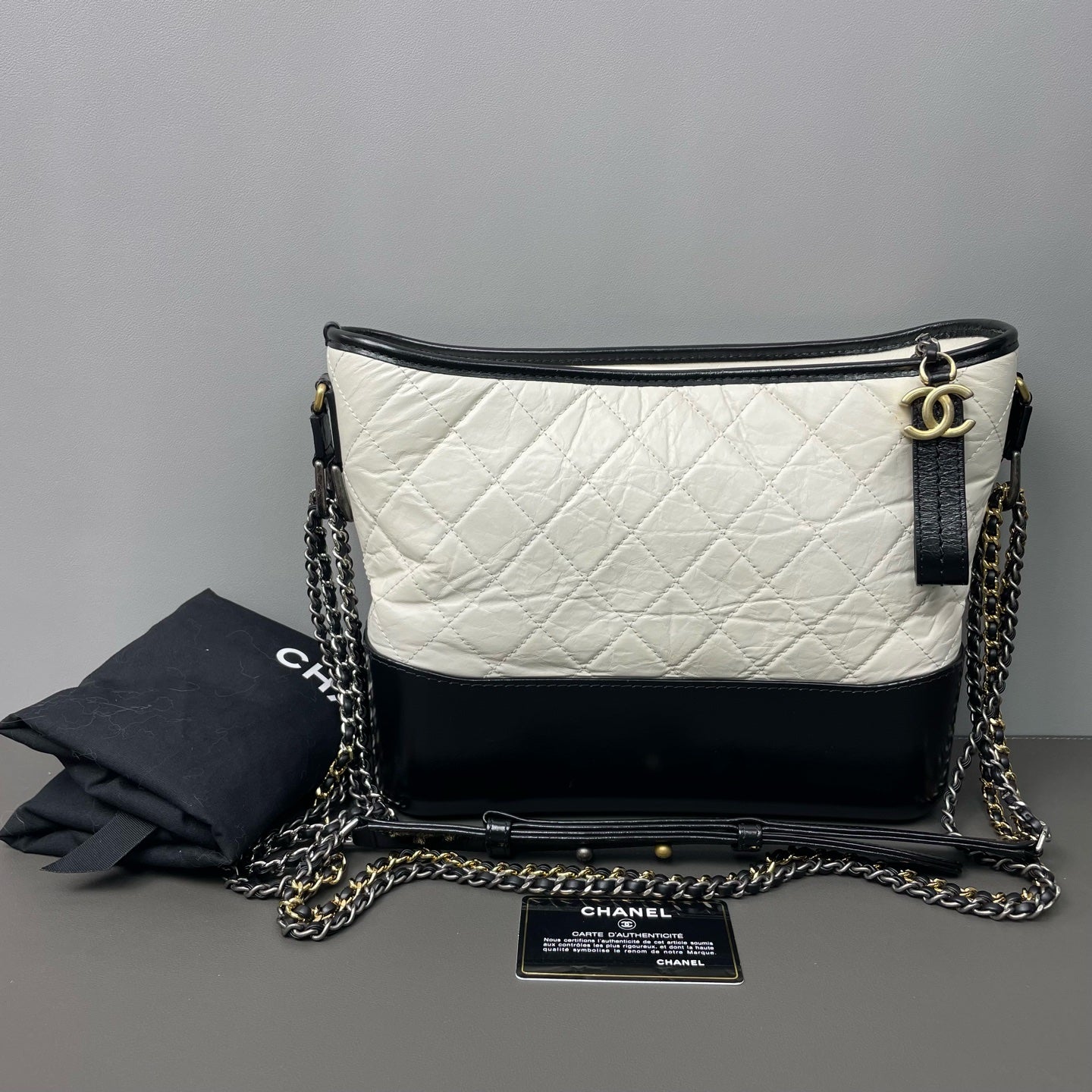 Chanel - Gabrielle Hobo Bag - Aged calfskin and patent leather - Black and White - (Medium)