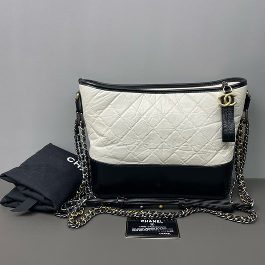 Chanel - Gabrielle Hobo Bag - Aged calfskin and patent leather - Black and White - (Medium)