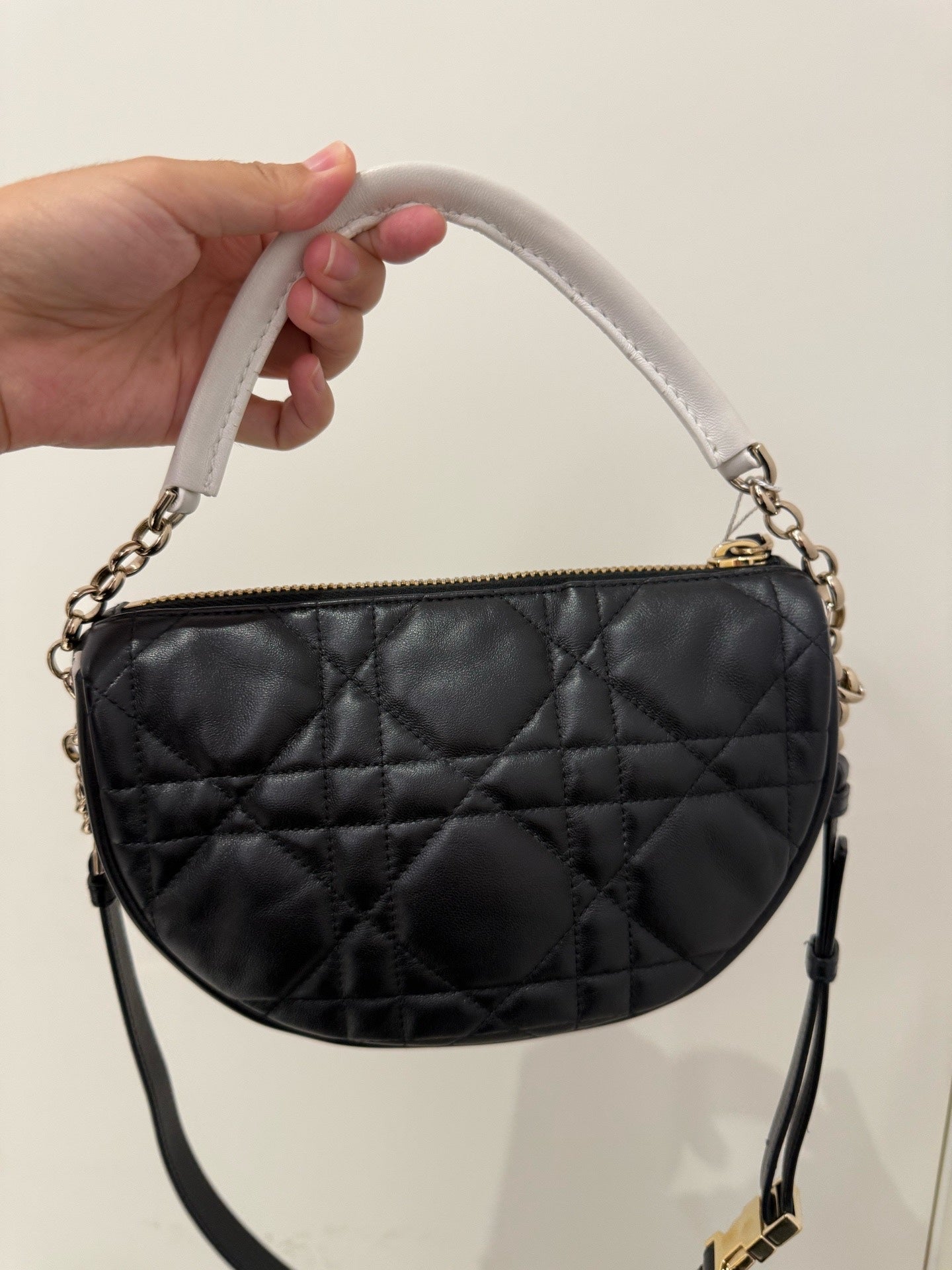 Dior - Dior Vibe Half-Moon Bag - Lambskin leather - Black - (small)