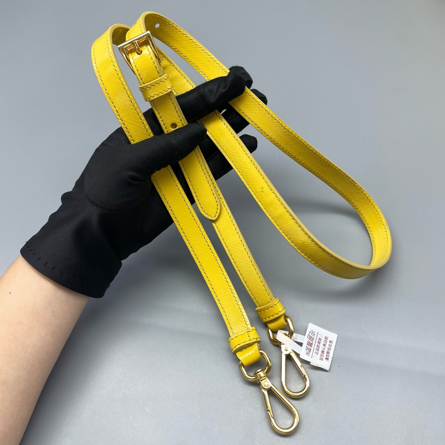 Prada - Saffiano Lux Dome Tote - Saffiano leather - Yellow - (medium)