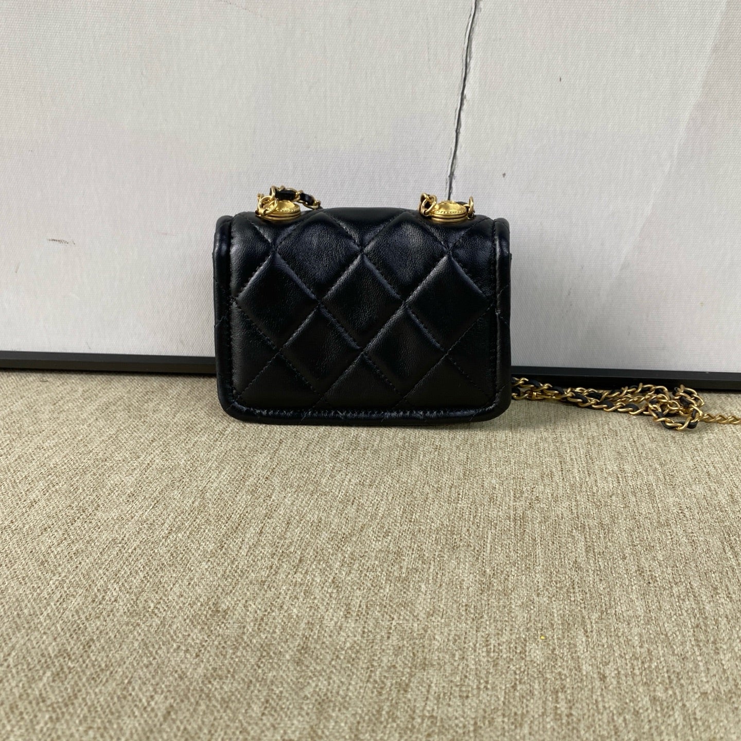 Chanel - Mini Rectangular Flap Bag - Lambskin leather - Black - (mini)