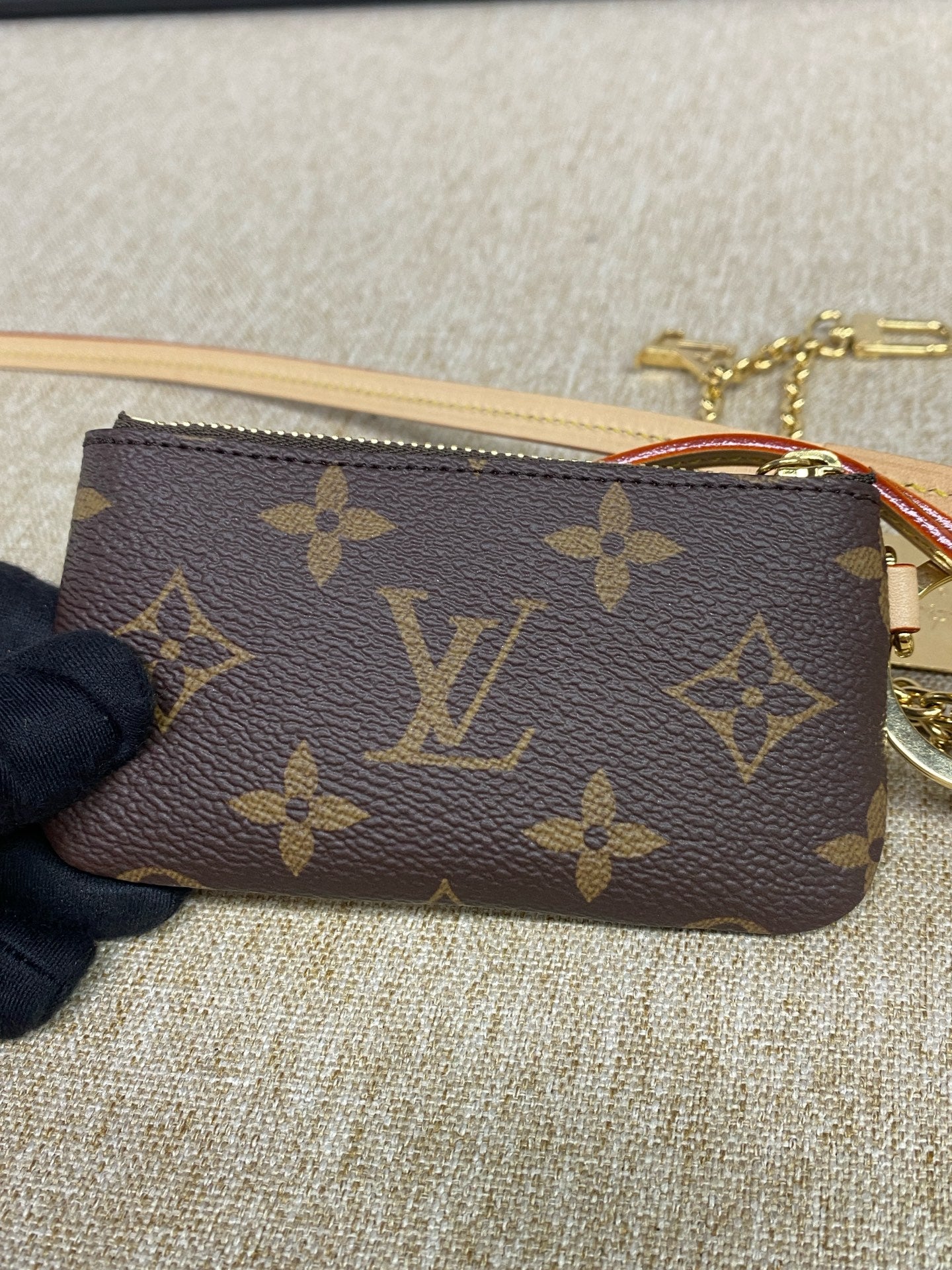 Louis Vuitton - Grace Coddington Cat Limited Edition Key Pouch / Coin Purse - Coated Monogram Canvas and Leather - Brown - (mini)