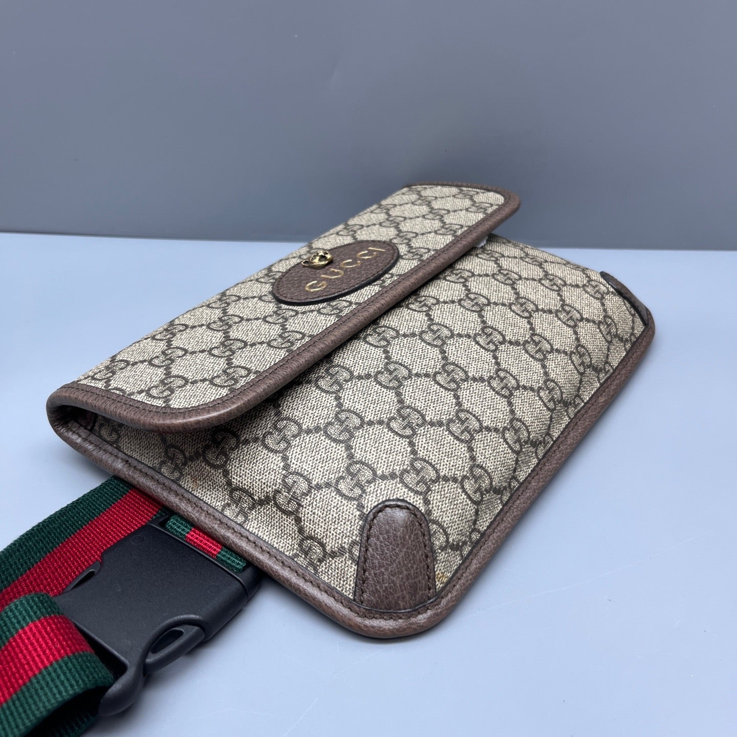 Gucci - Neo Vintage GG Supreme Tiger Head Belt Bag - GG Supreme canvas with leather trim and Web canvas strap - Brown - (Medium)
