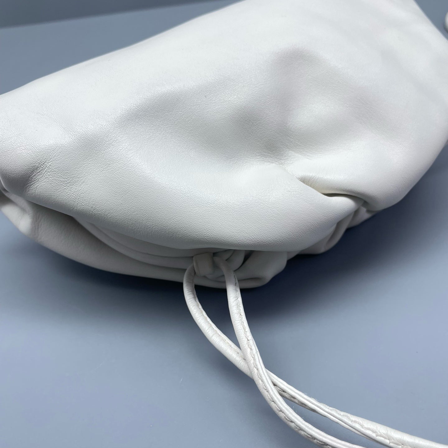 Bottega Veneta - The Mini Pouch - Leather - White - (mini)