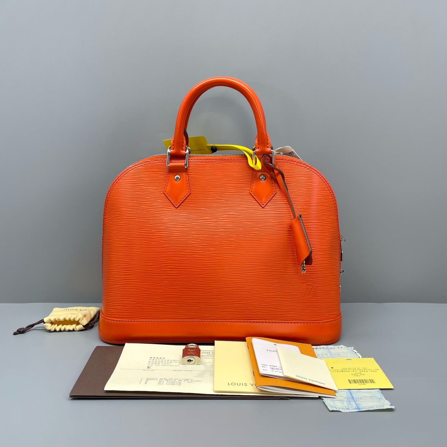 Louis Vuitton - Alma MM - Epi leather - Orange - (Medium)