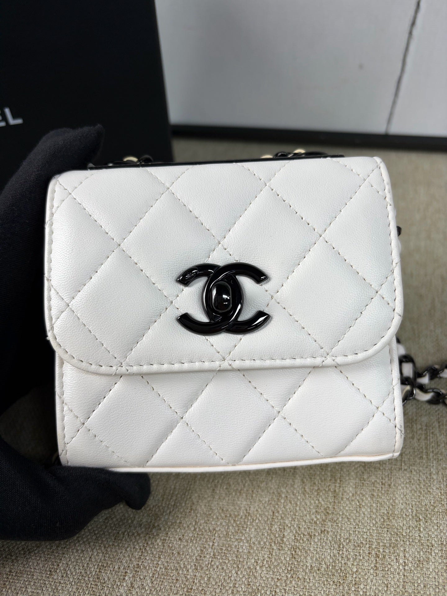 Chanel - Trendy CC Mini Box Bag - Lambskin leather - White - (mini)