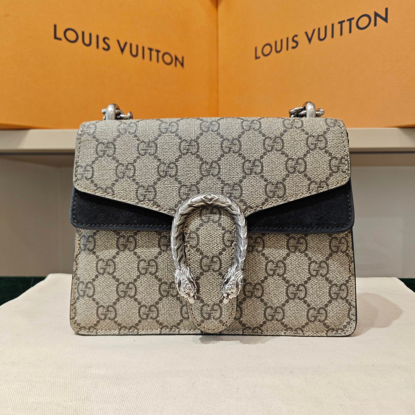 Gucci - Dionysus Super Mini Bag - GG Supreme coated canvas and suede leather - Beige/Ebony with Black trim and interior - (mini)