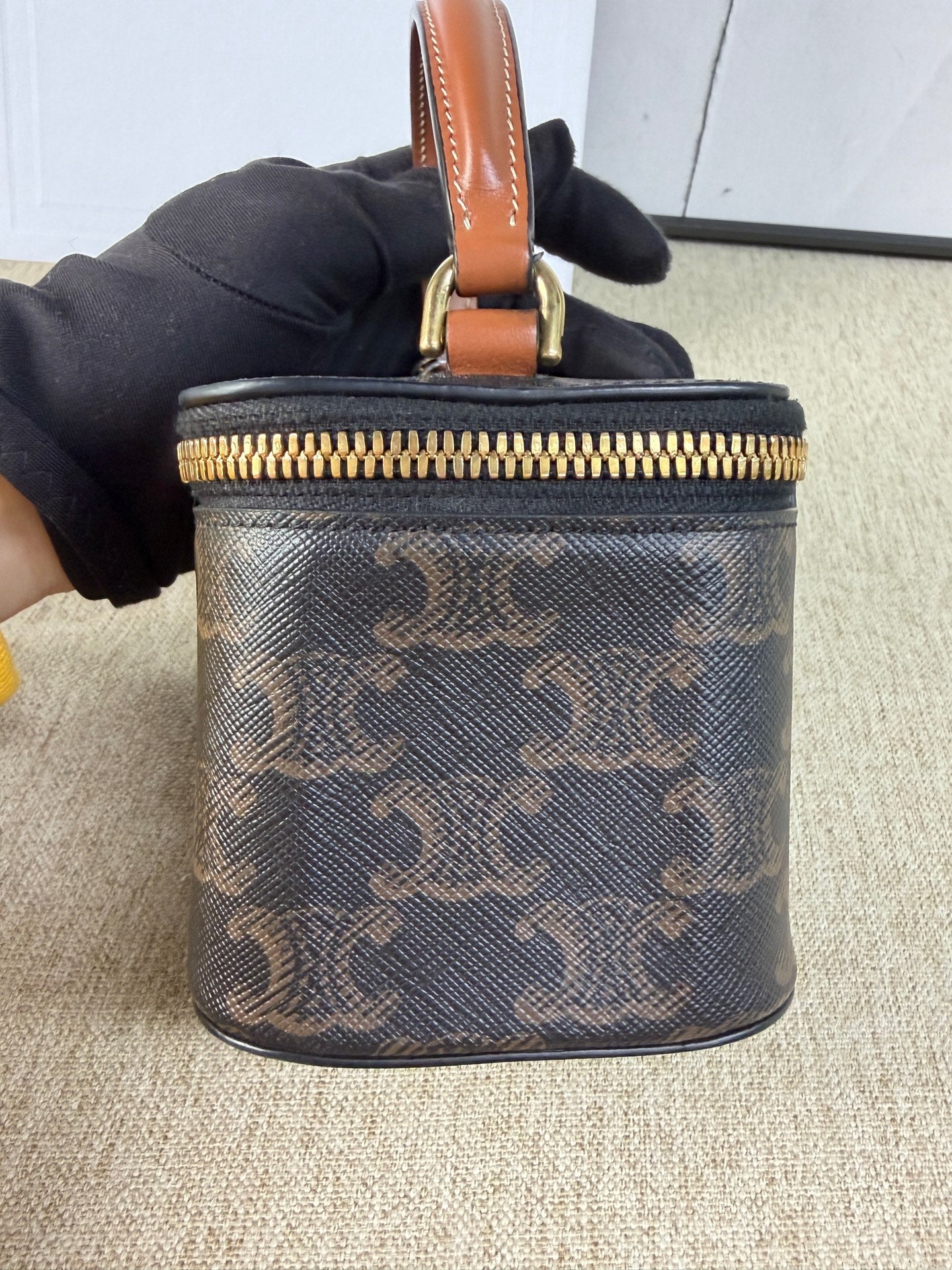 Celine - Triomphe Canvas Mini Vanity Case - Coated canvas with leather trim - Brown - (mini)