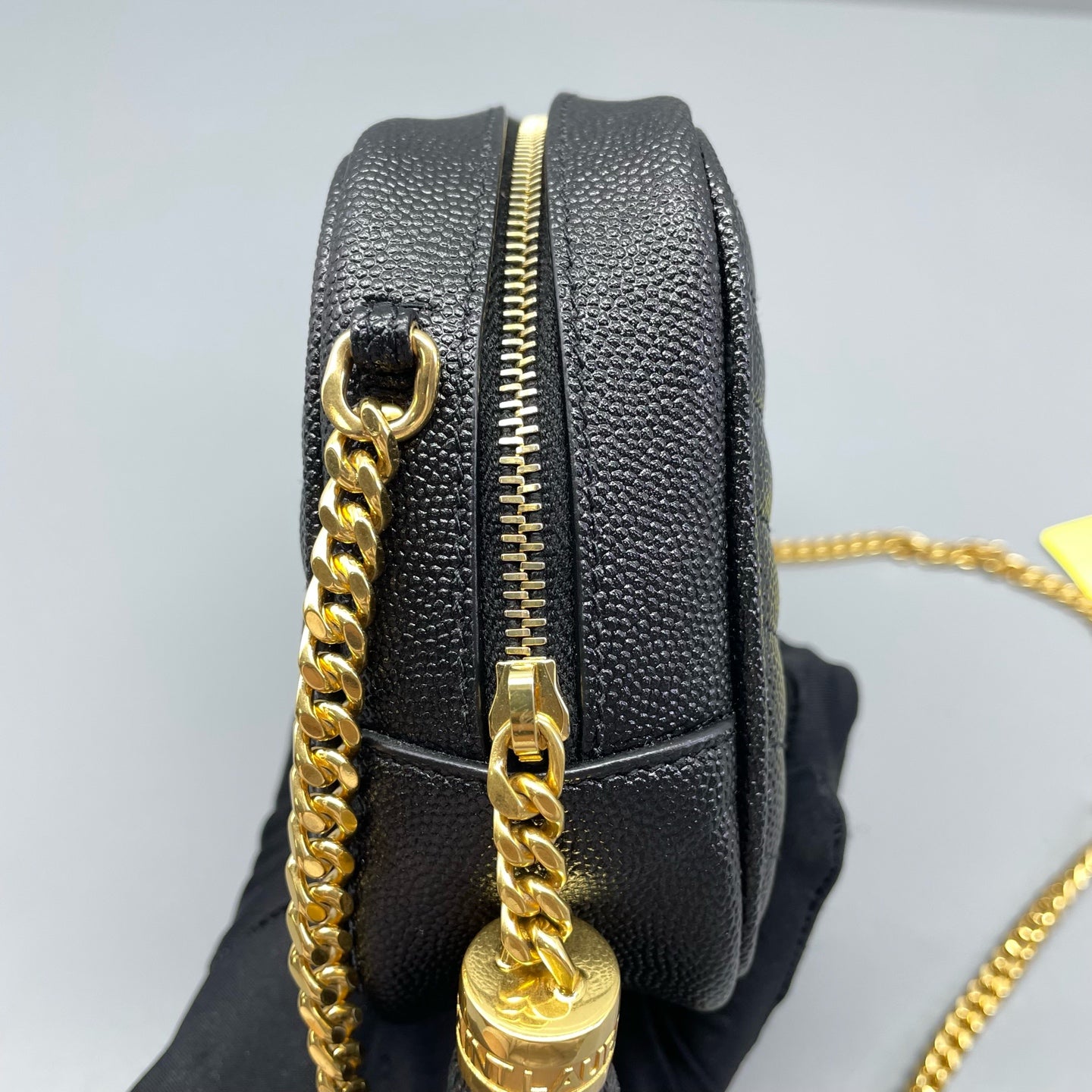 Saint Laurent - Lou Camera Bag - Grained Calfskin Leather - Black with Gold-Tone Hardware - (mini)