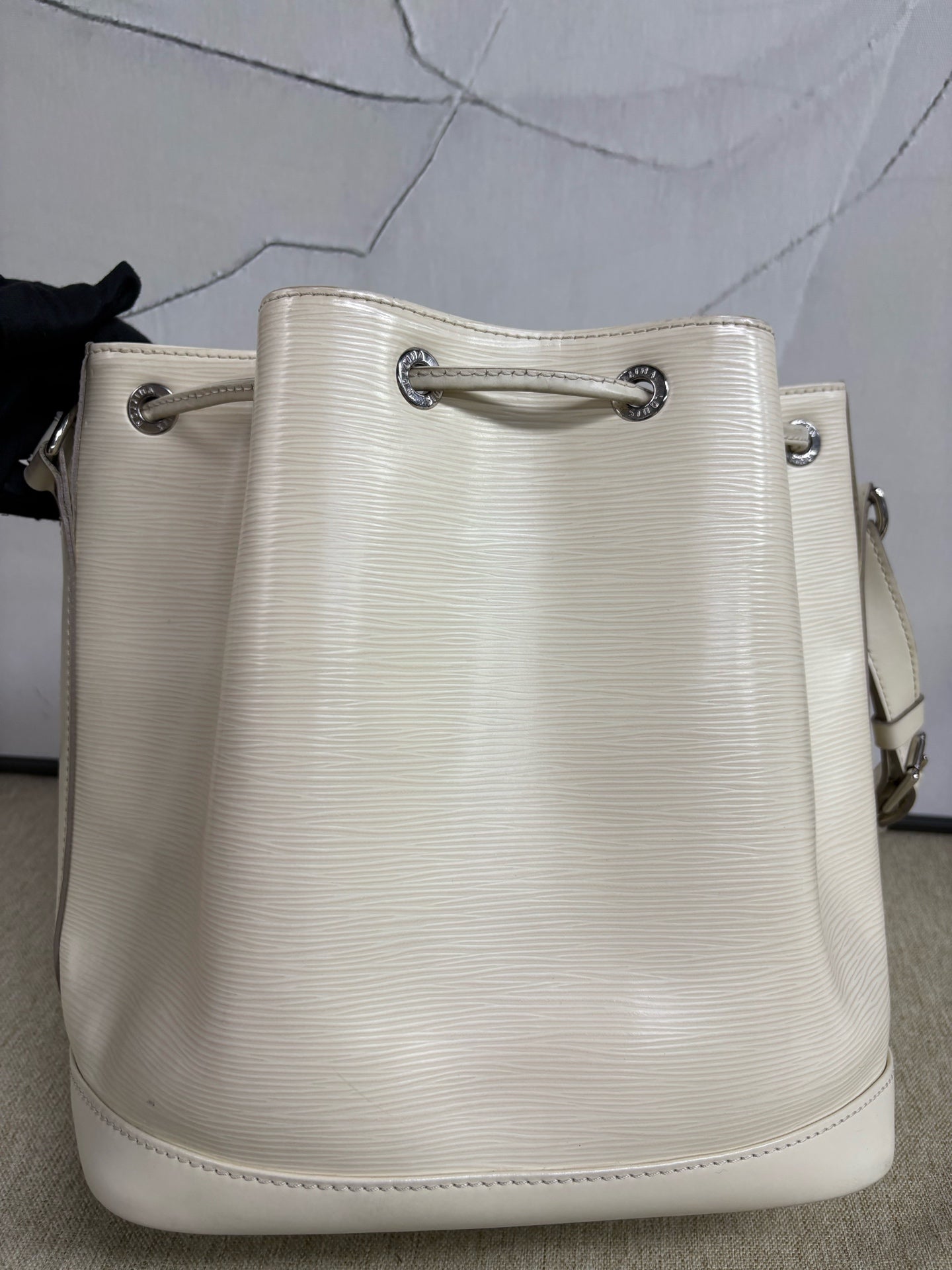 Louis Vuitton - Neonoe - Epi leather - Beige - (Medium)