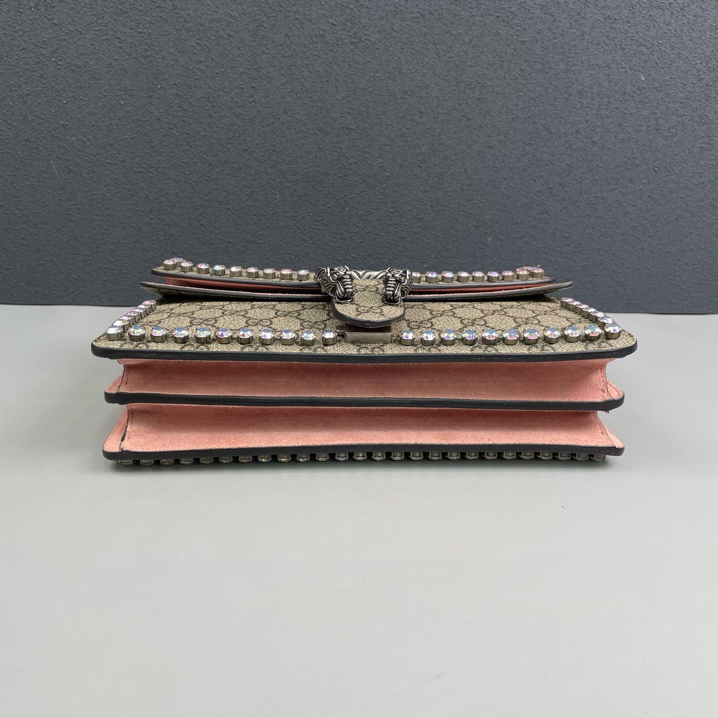 Gucci - Dionysus Medium Shoulder Bag with Crystals - GG Supreme canvas with pink suede and rhinestone embellishments - Beige, Pink, Multicolour - (Medium)