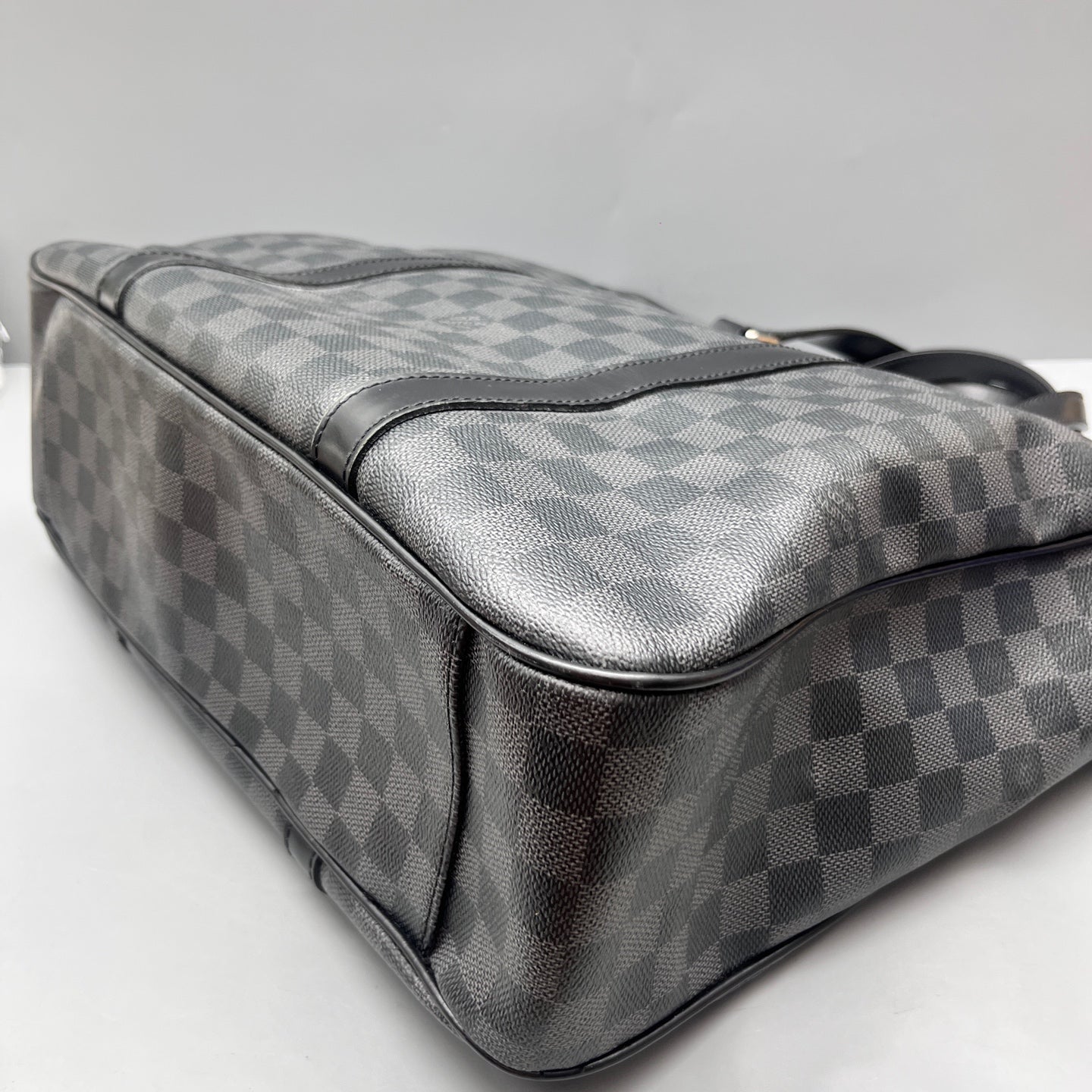Louis Vuitton - Tadao - Damier Graphite canvas with leather trim - Black - (Large)