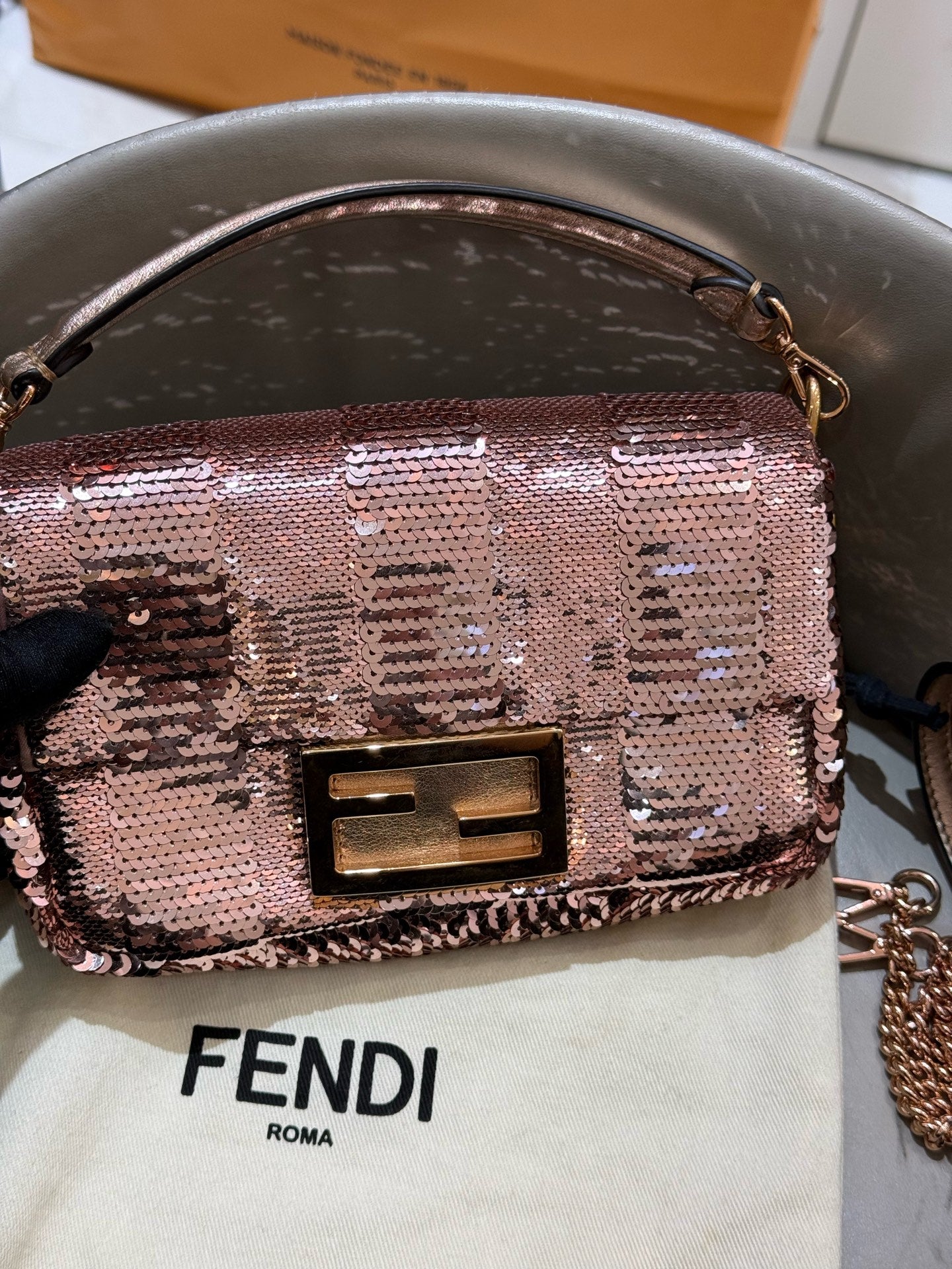 Fendi - Baguette - Sequins on textile base with metallic leather trim - Pink - (mini)