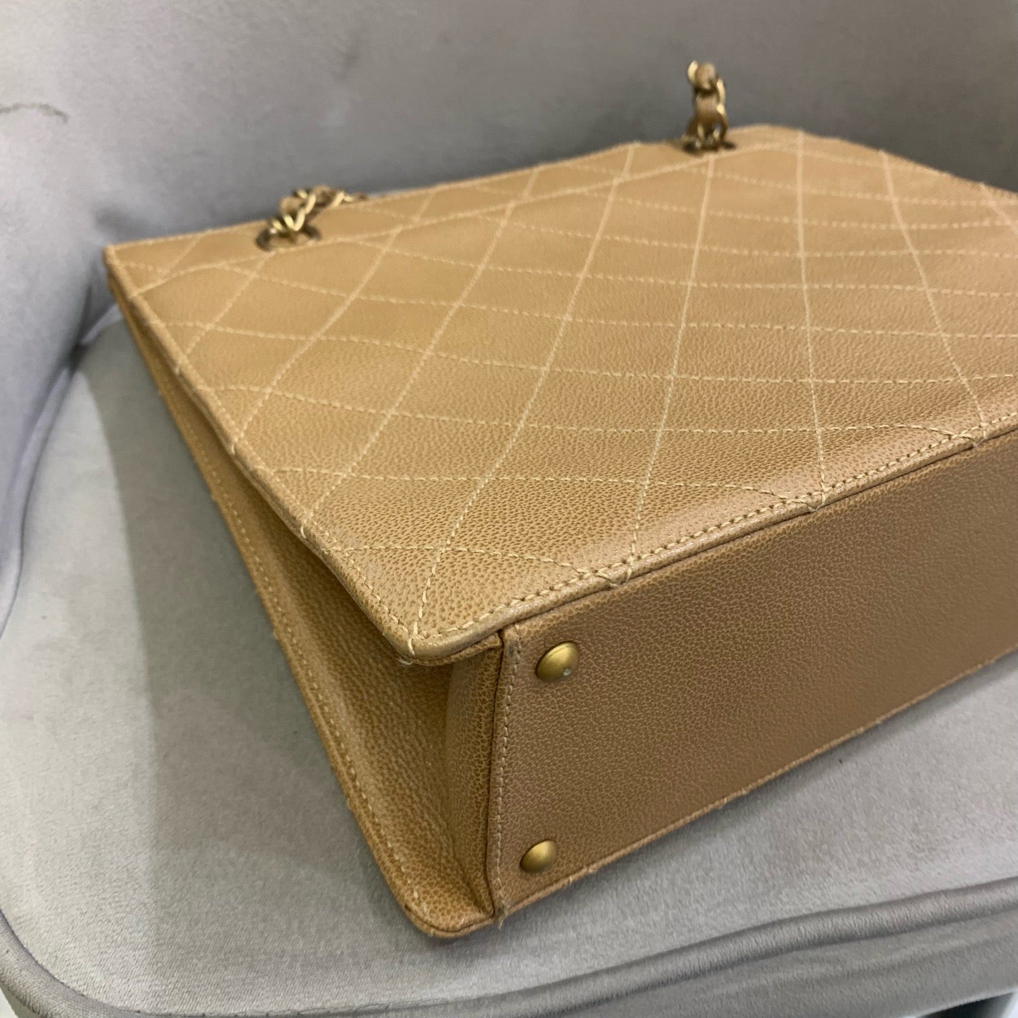 Chanel - Outseam Quilted Flap Shoulder Bag - Grained calfskin leather - Caramel - (Medium)