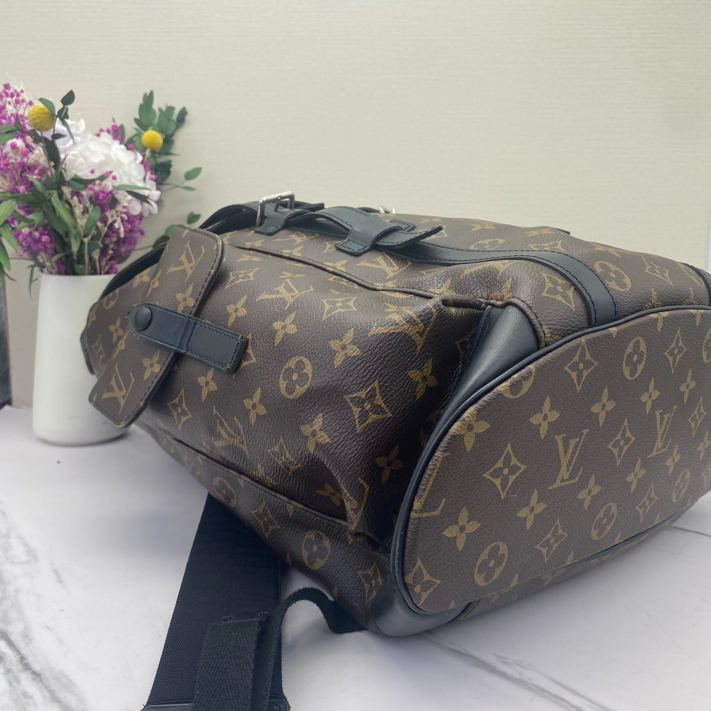 Louis Vuitton - Christopher - Monogram coated canvas with black leather trim - Brown - (large)
