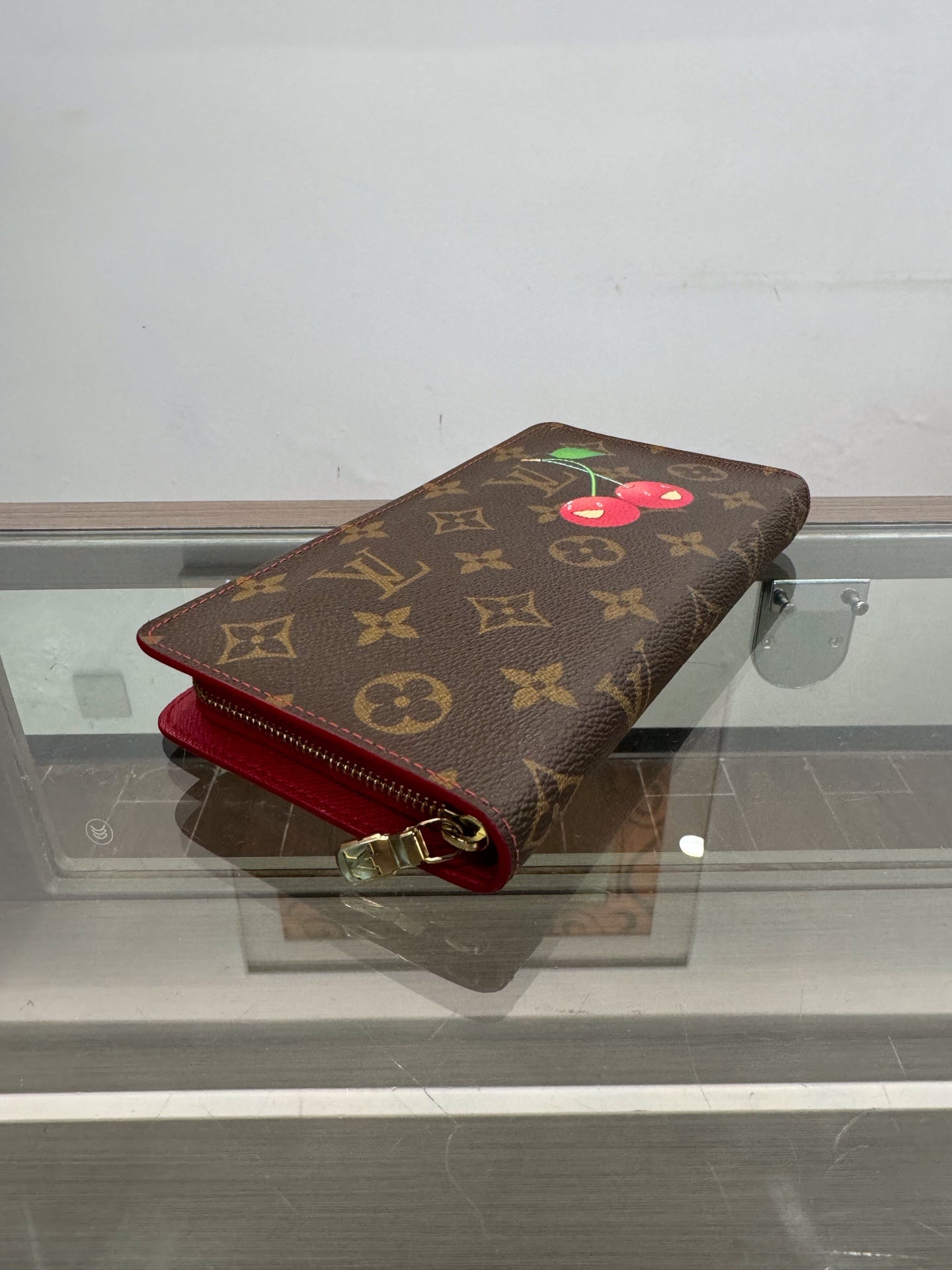 Louis Vuitton - Zippy Wallet Monogram Cerises - Monogram coated canvas with leather interior - Brown - (Small)
