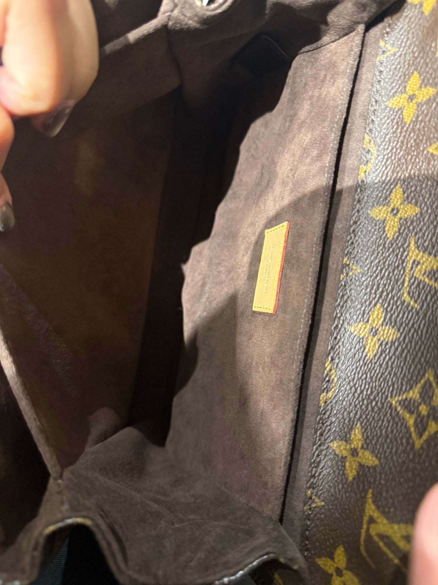 Louis Vuitton - Pochette Metis - Monogram canvas with natural cowhide leather trim - Brown - (medium)