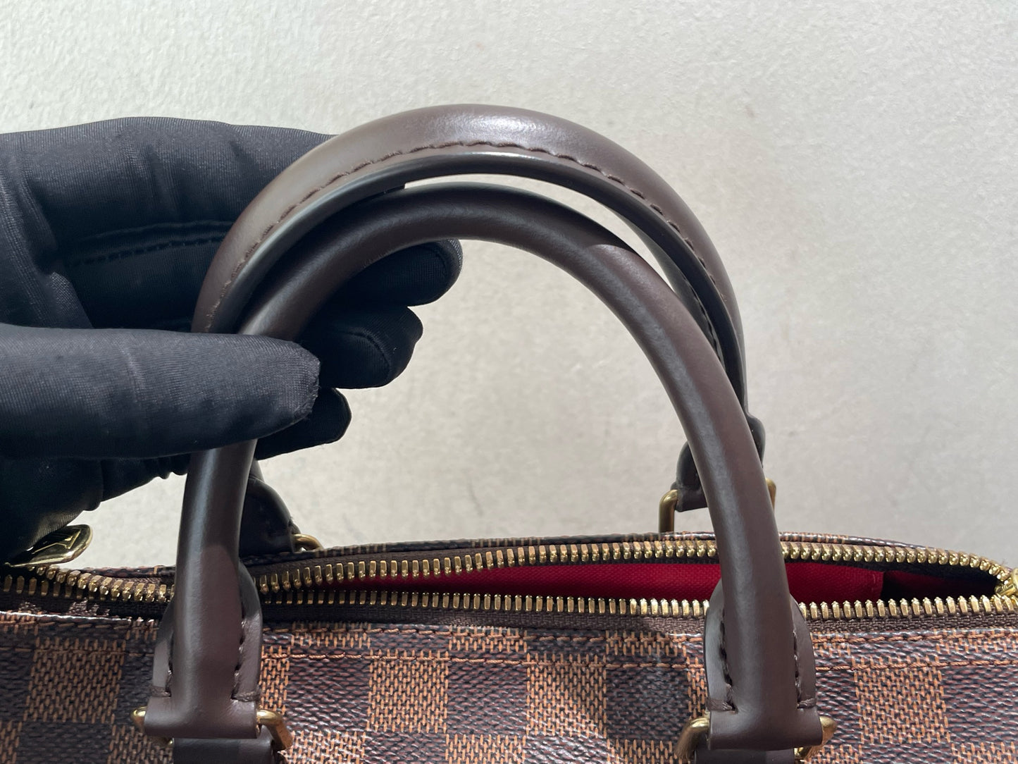 Louis Vuitton - Speedy 25 Bandoulière - Damier Ebene coated canvas with smooth leather trim - Brown - (Small)