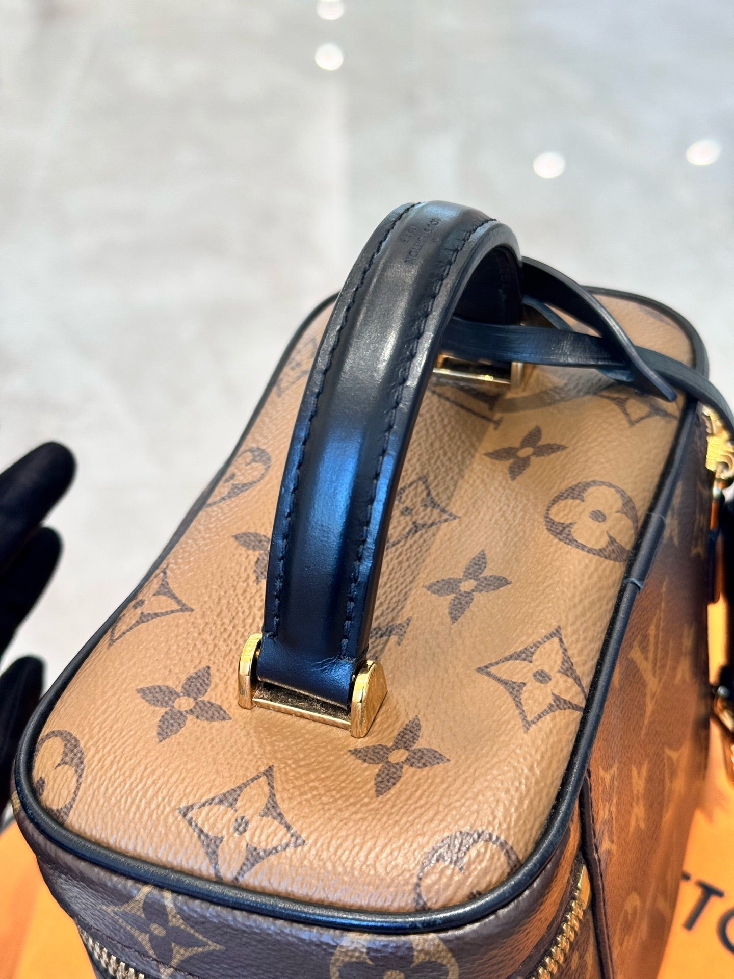 Louis Vuitton - Cosmetic Box Bag - Monogram coated canvas with leather trim - Brown - (mini)