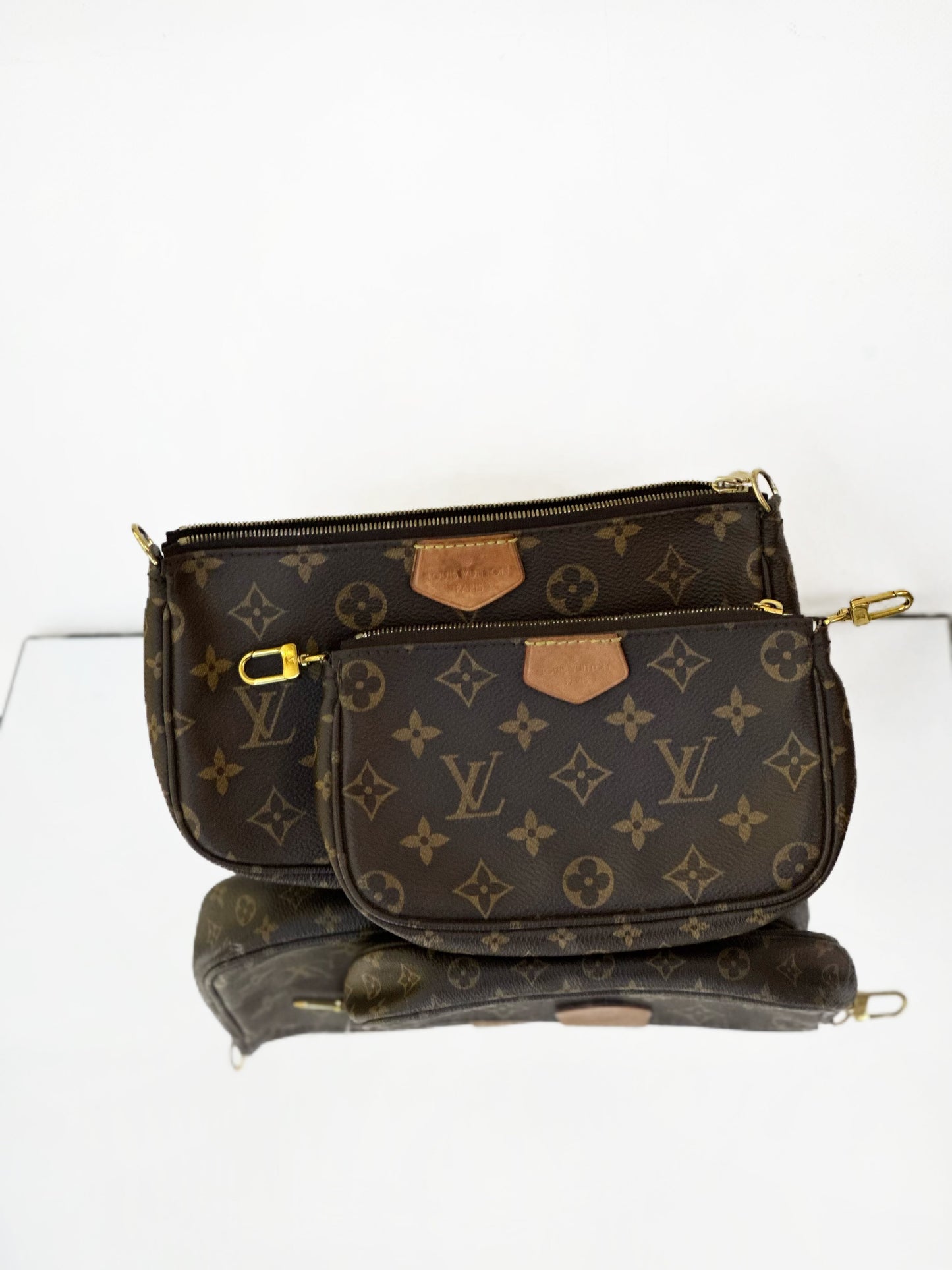 Louis Vuitton - Multi Pochette Accessoires - Monogram coated canvas with natural cowhide leather trim and textile strap - Brown (Monogram canvas) with Khaki Green strap - (Small)