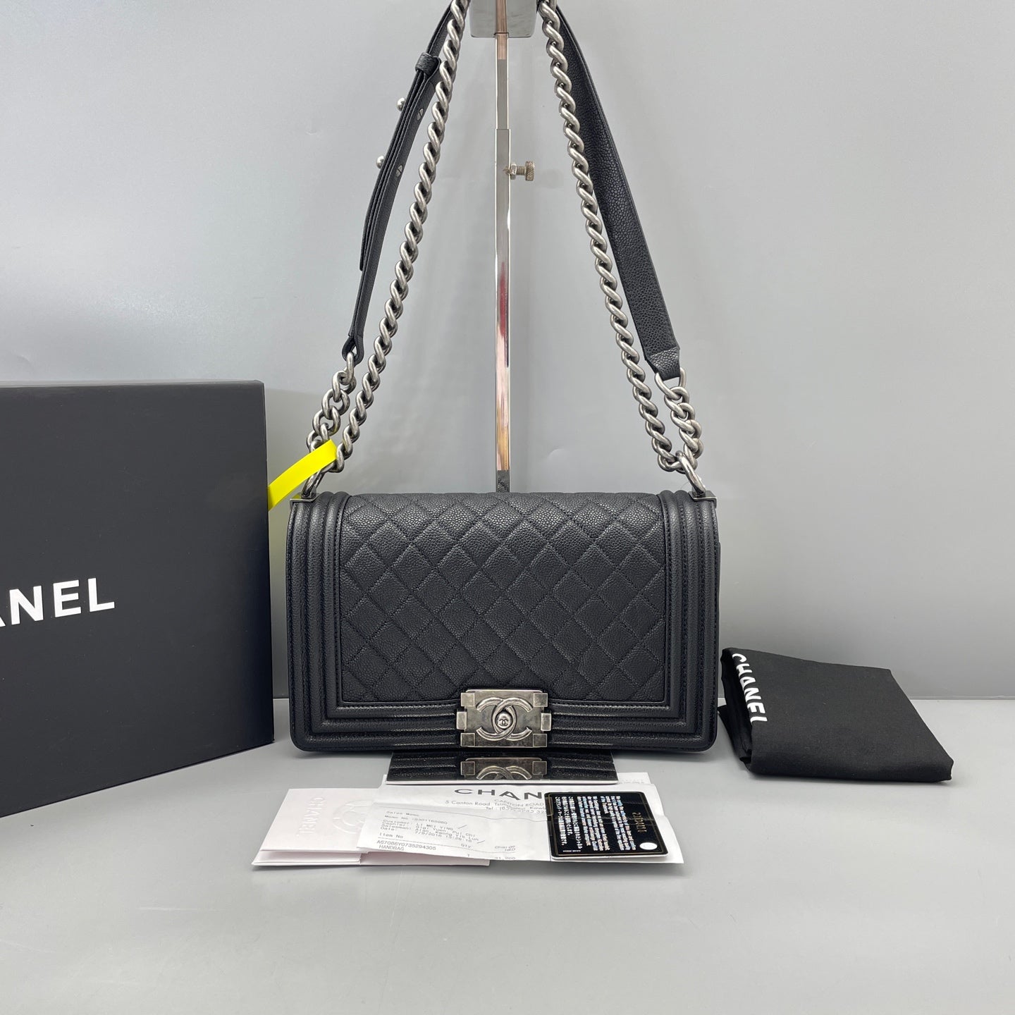 Chanel - Boy Chanel Flap Bag - Caviar leather - Black - (Medium)