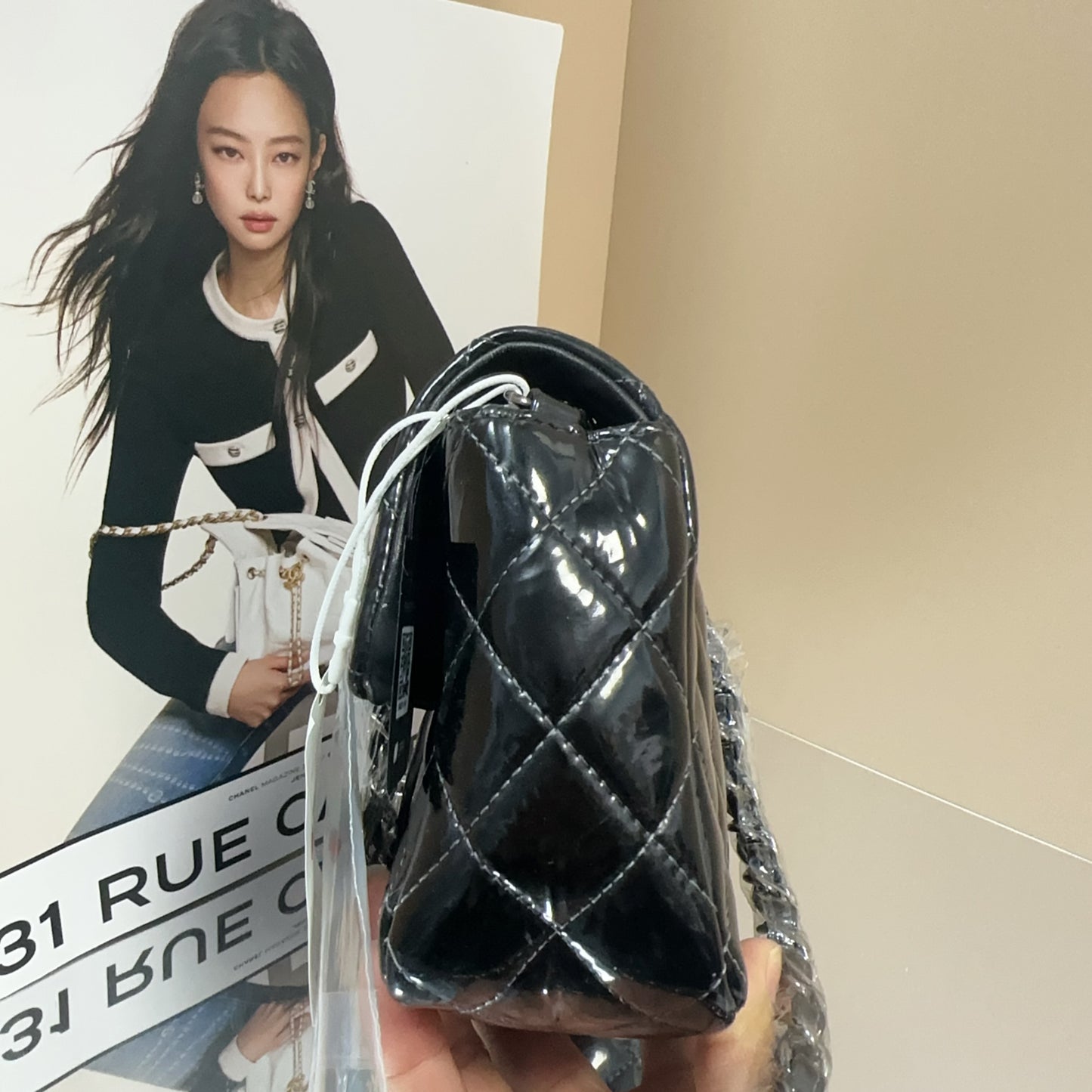 Chanel - Classic Flap Mini (Rectangular) - Patent leather - Black - (mini)