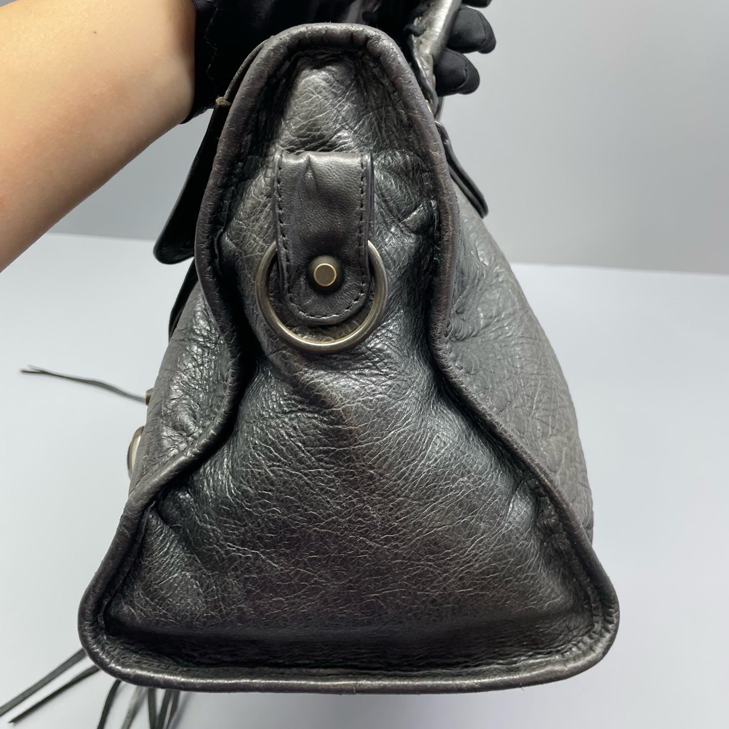 Balenciaga - City Bag - Distressed lambskin leather - Deep Grey - (large)