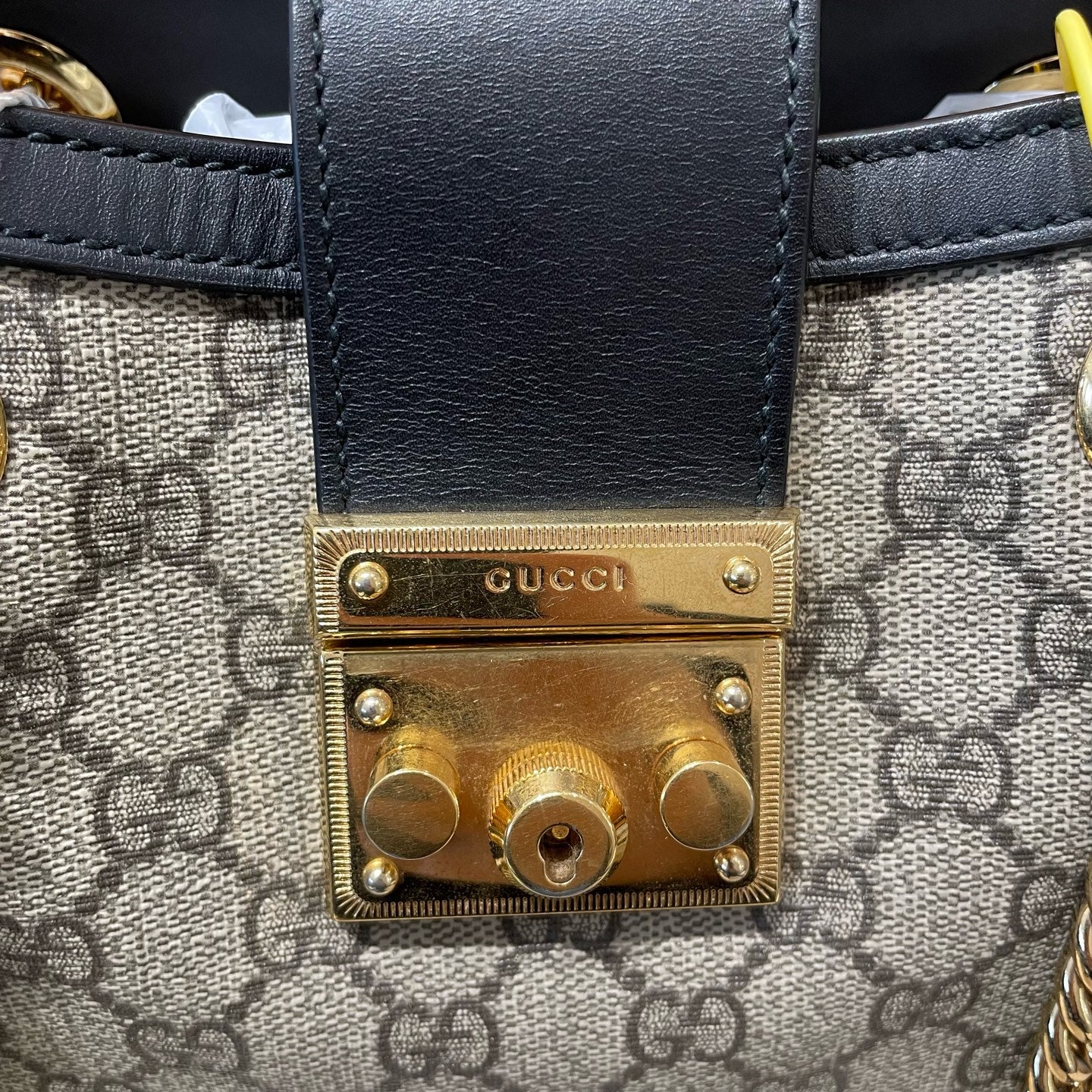 Gucci - Padlock Small Shoulder Bag - GG Supreme canvas with black leather trim - Black - (Small)